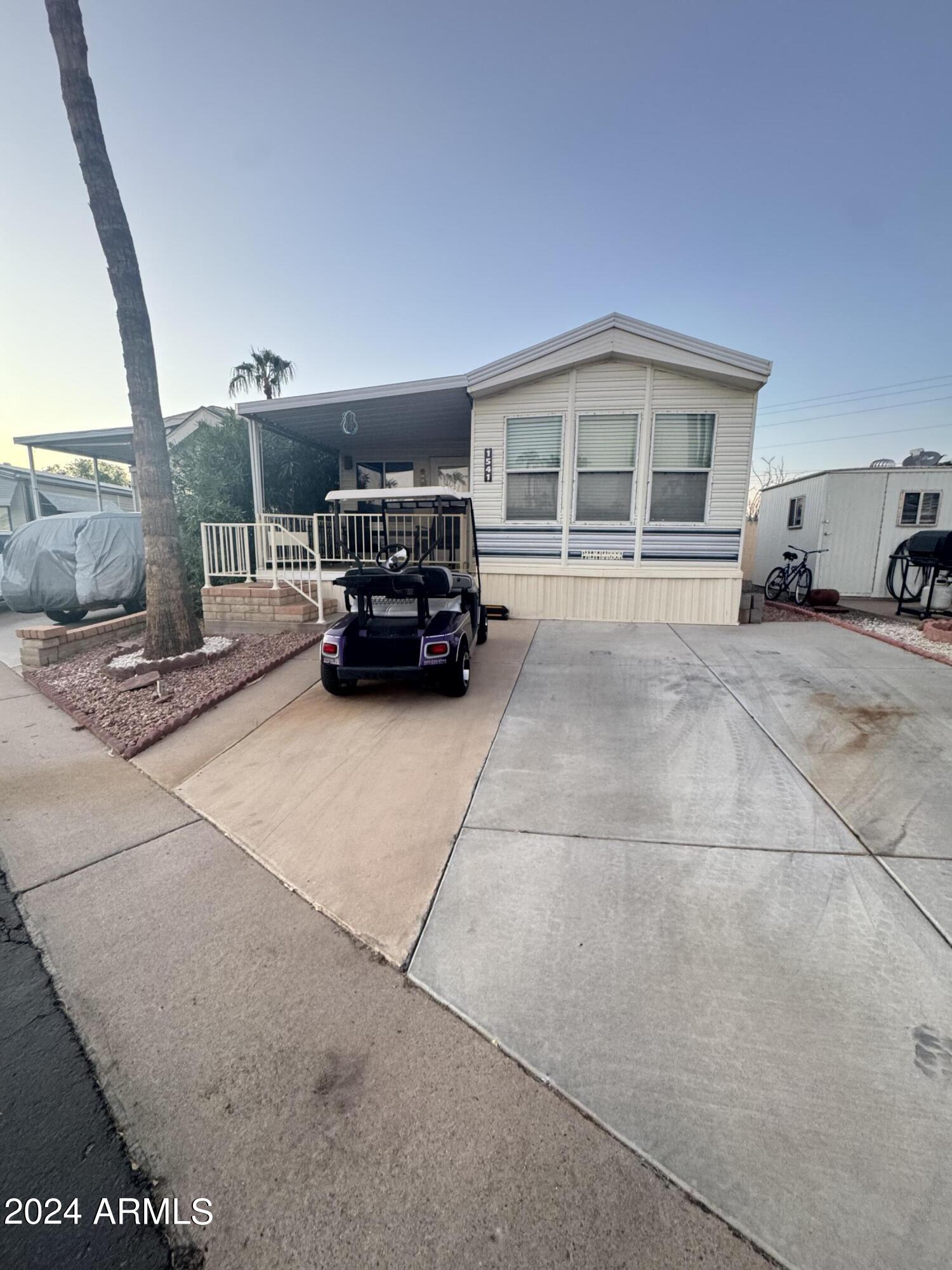 1541 W Yurok Circle, Apache Junction, AZ 85119