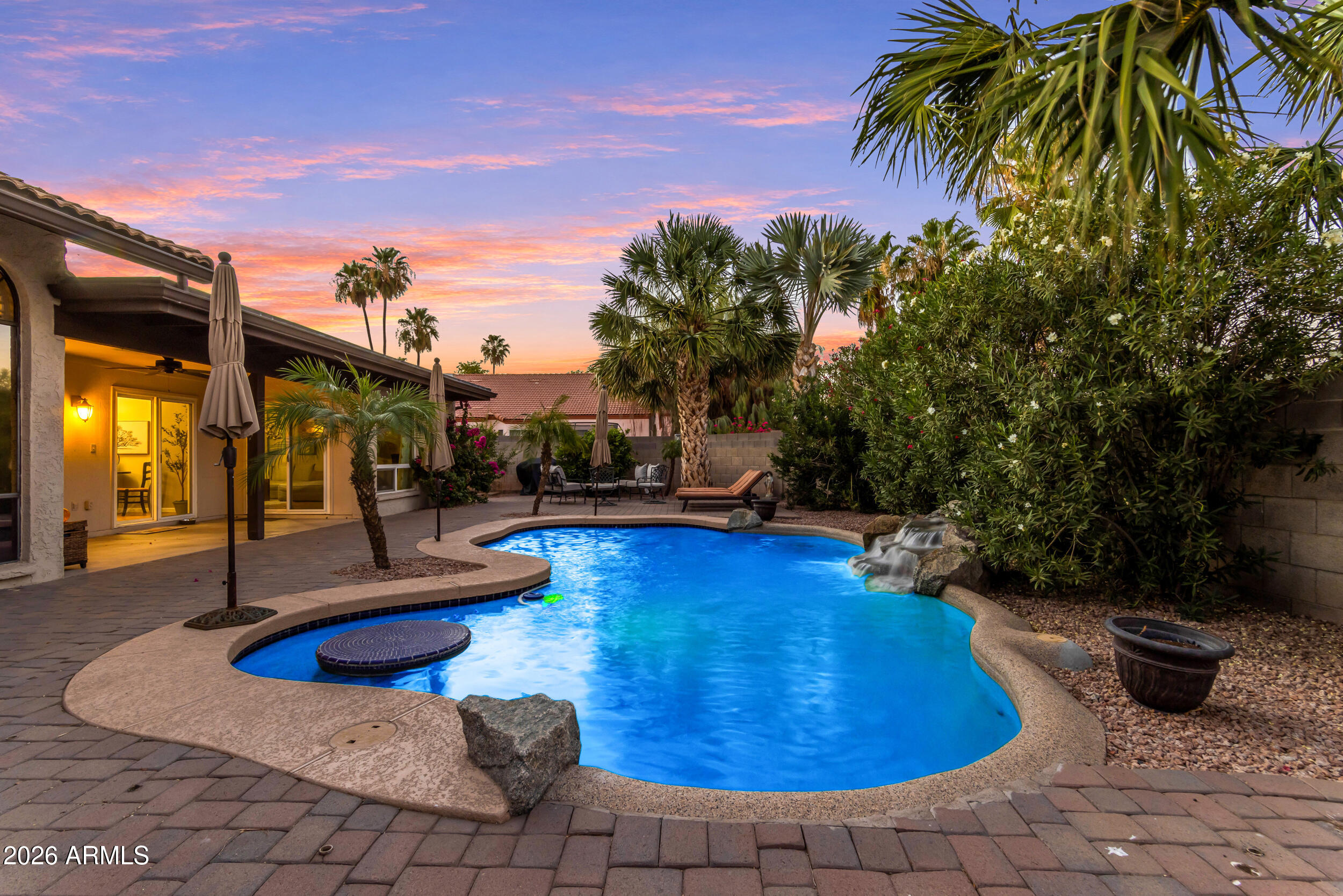 6409 S HAZELTON Lane, Tempe, AZ 85283