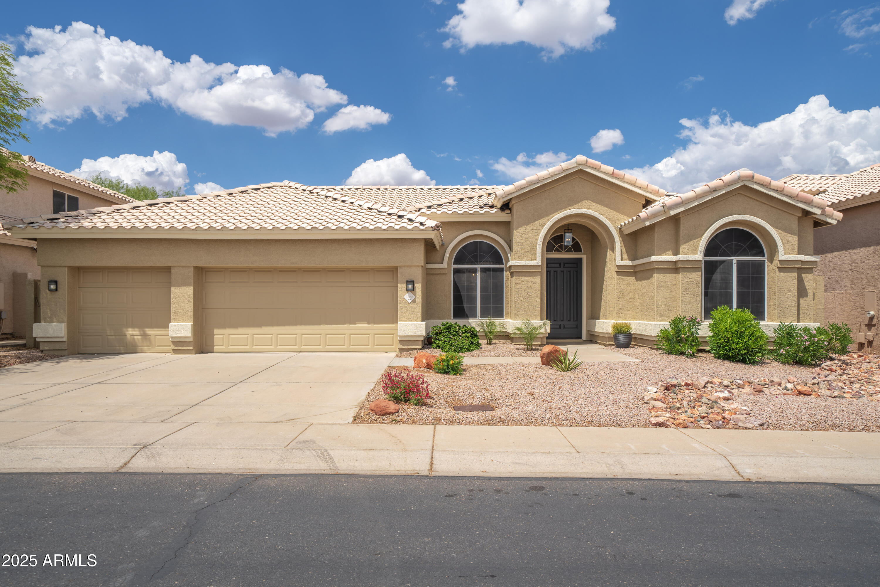 6388 W DONALD Drive, Glendale, AZ 85310