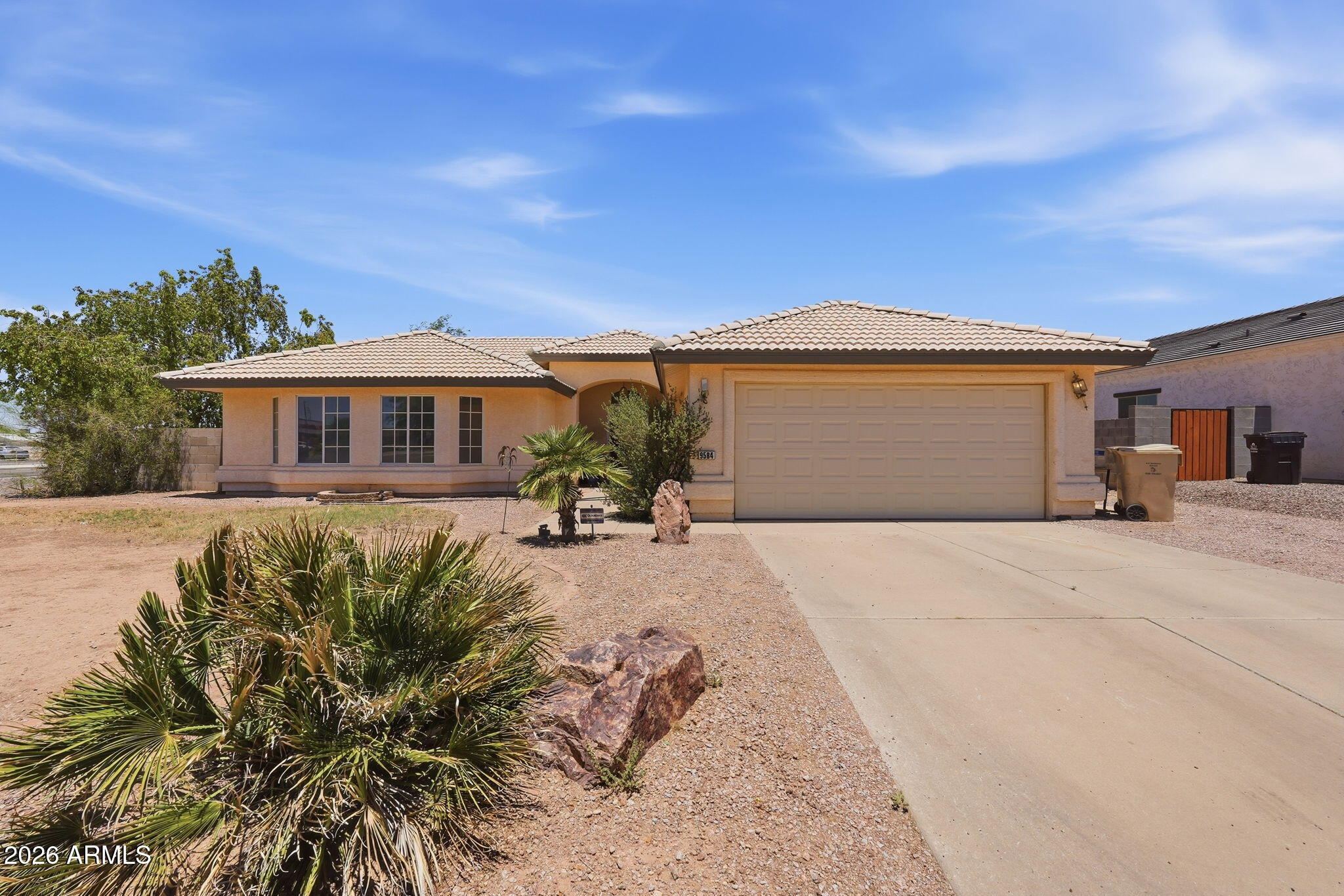 9584 W TINAJAS Drive W, Arizona City, AZ 85123