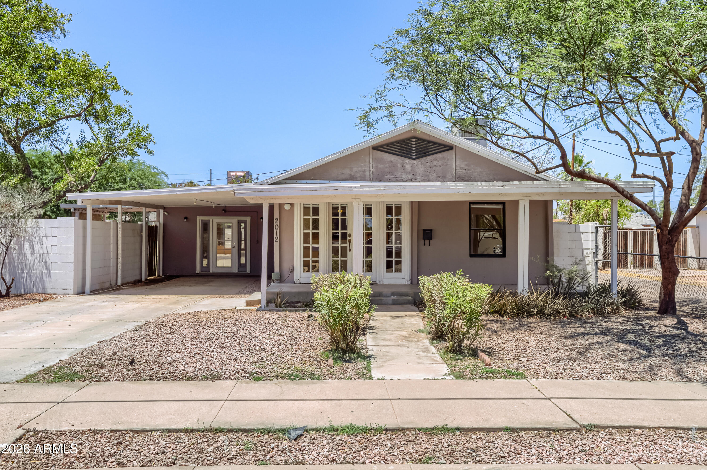2012 N RICHLAND Street, Phoenix, AZ 85006