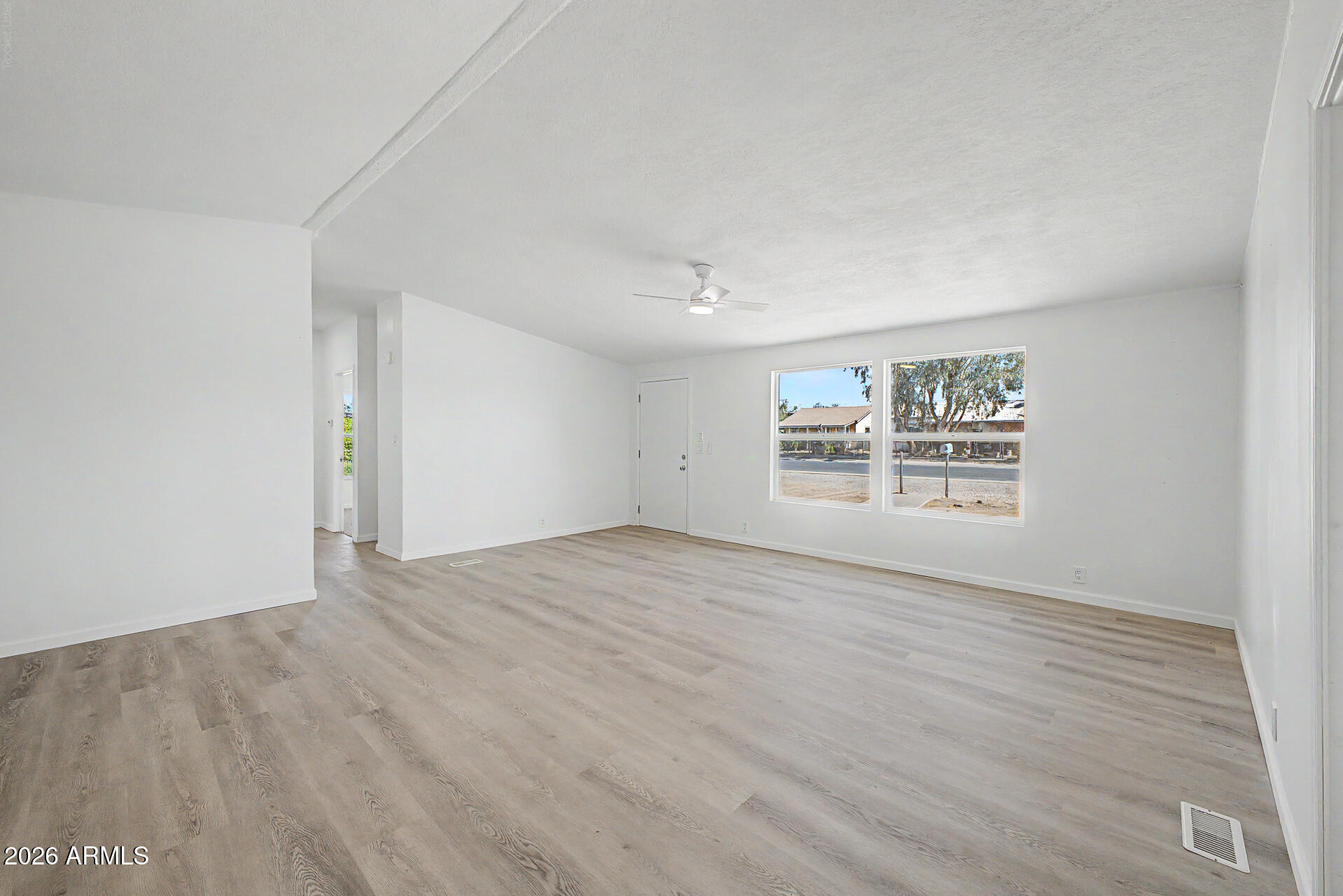 280 W Seagoe Avenue, Coolidge, AZ 85128