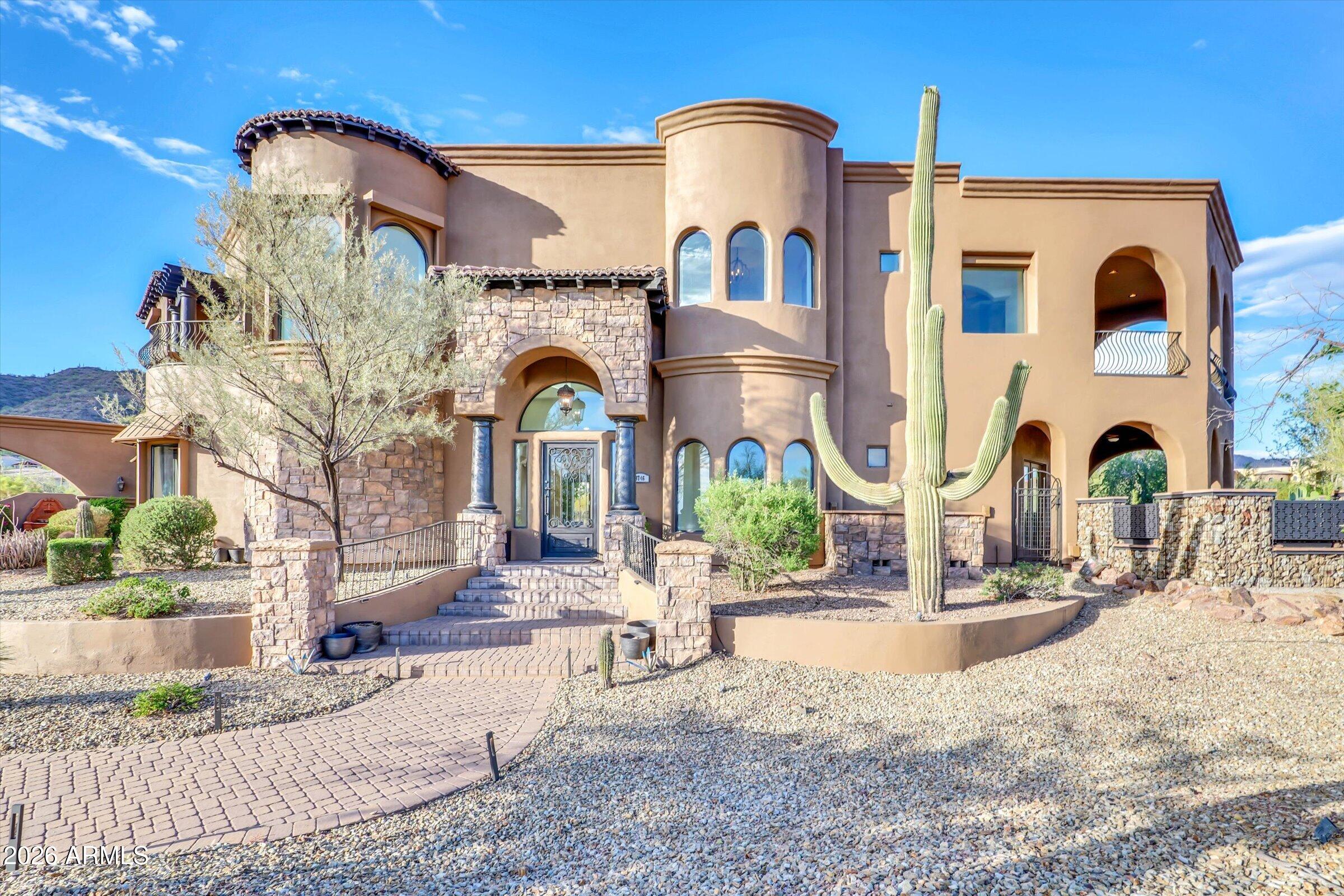 8746 E RUSSELL Street, Mesa, AZ 85207