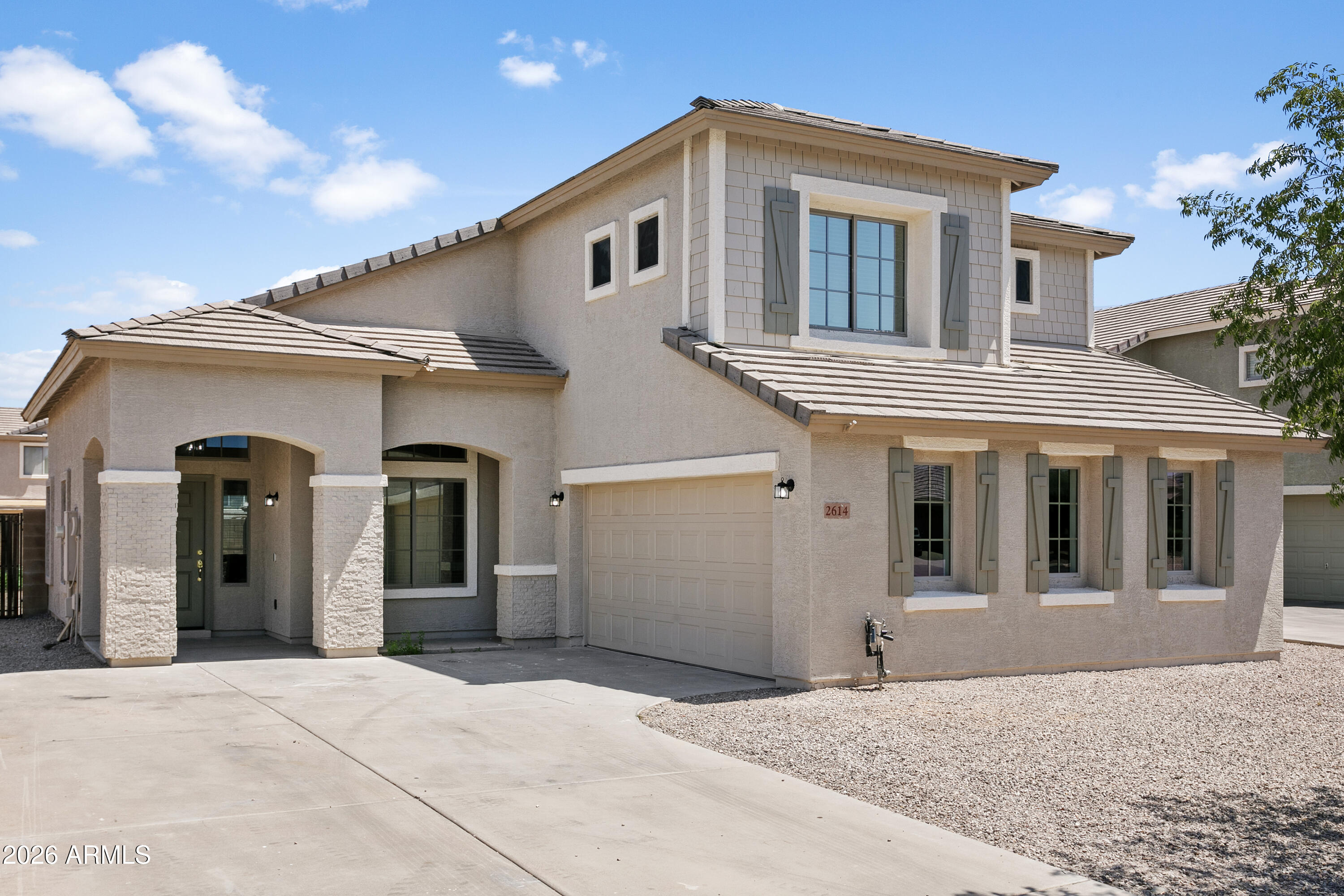 2614 W BOW Court, San Tan Valley, AZ 85144