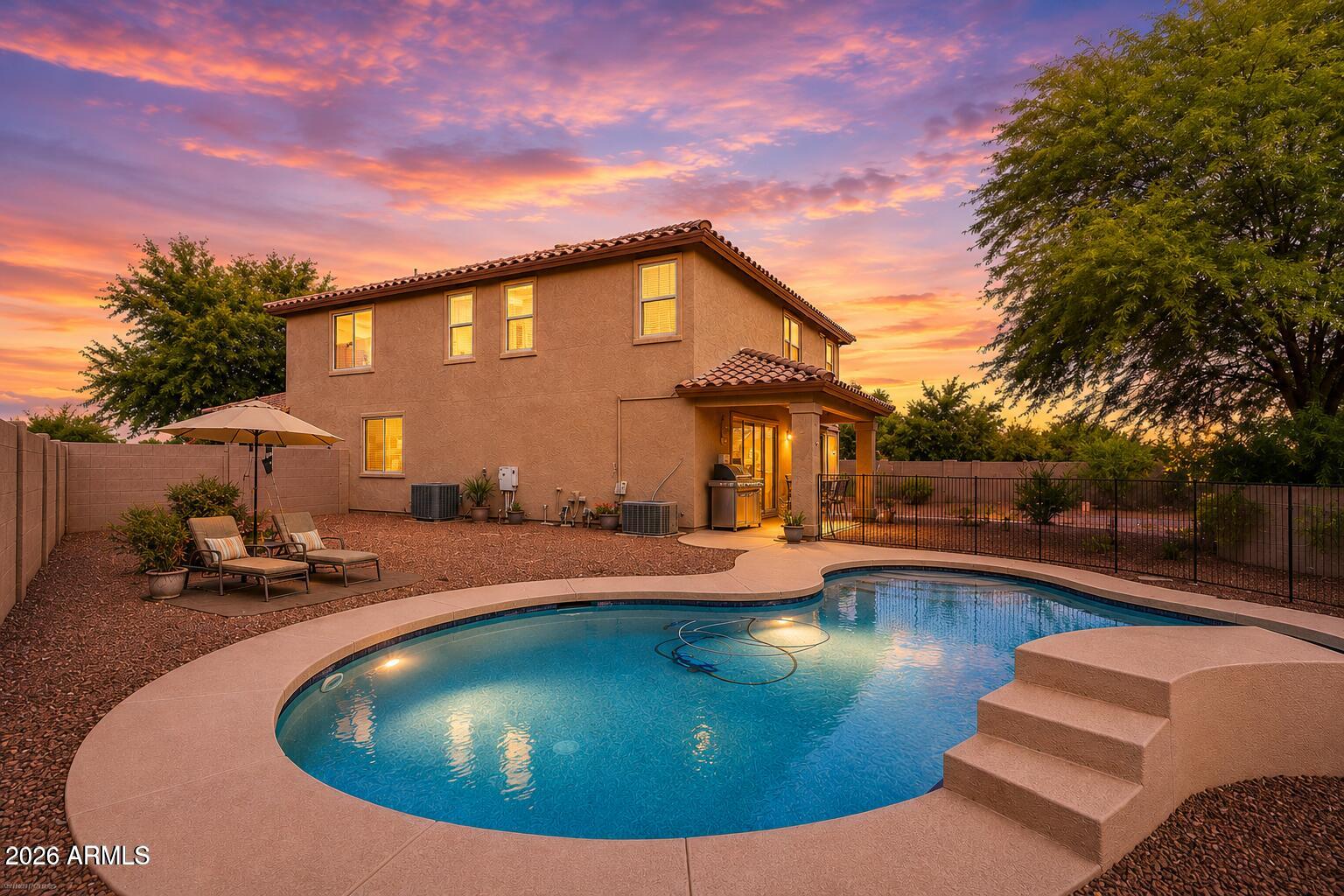 5011 S CARLYLE Drive, Gilbert, AZ 85298