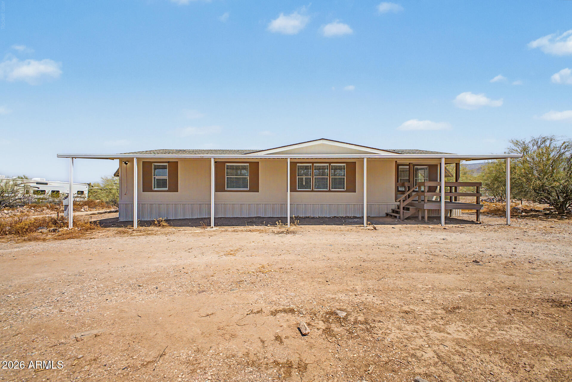 1628 E CIRCLE MOUNTAIN Road, New River, AZ 85087