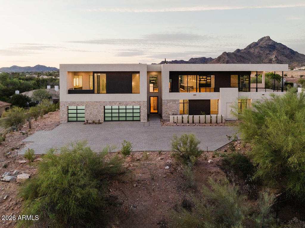 6037 N 21ST Place, Phoenix, AZ 85016