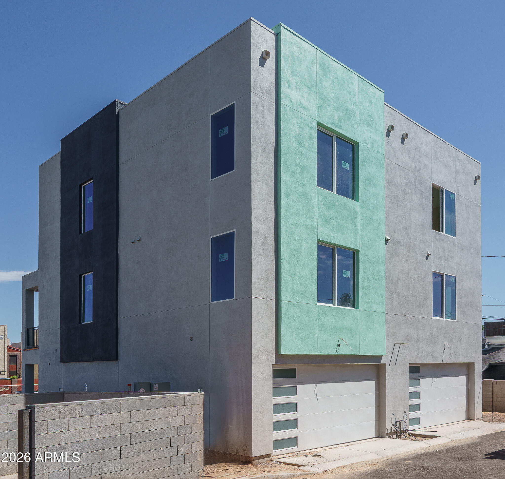 2601 E CLARENDON Avenue 13, Phoenix, AZ 85016