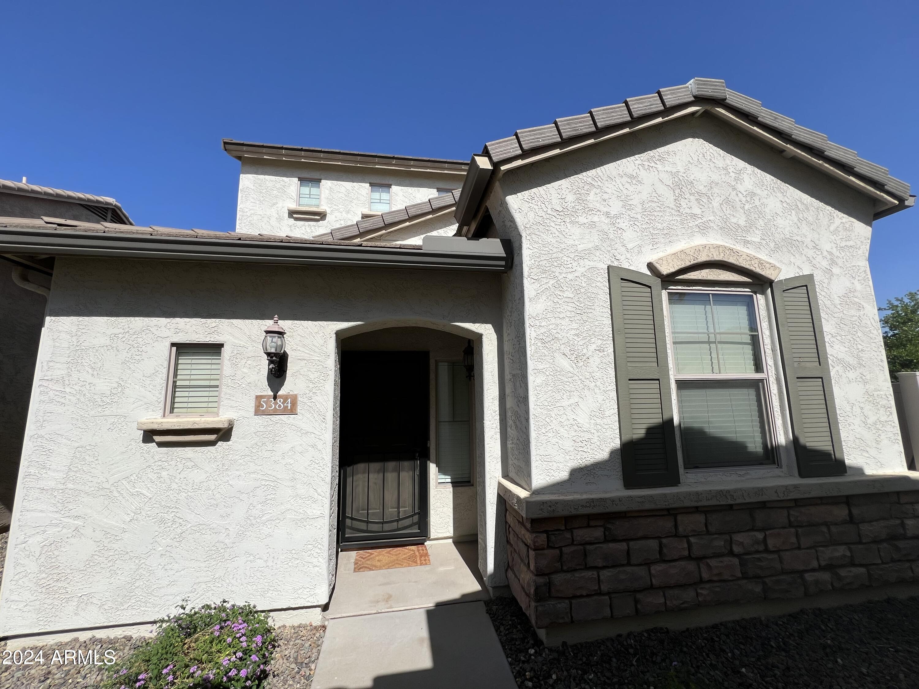 5384 W Molly Lane, Phoenix, AZ 85083