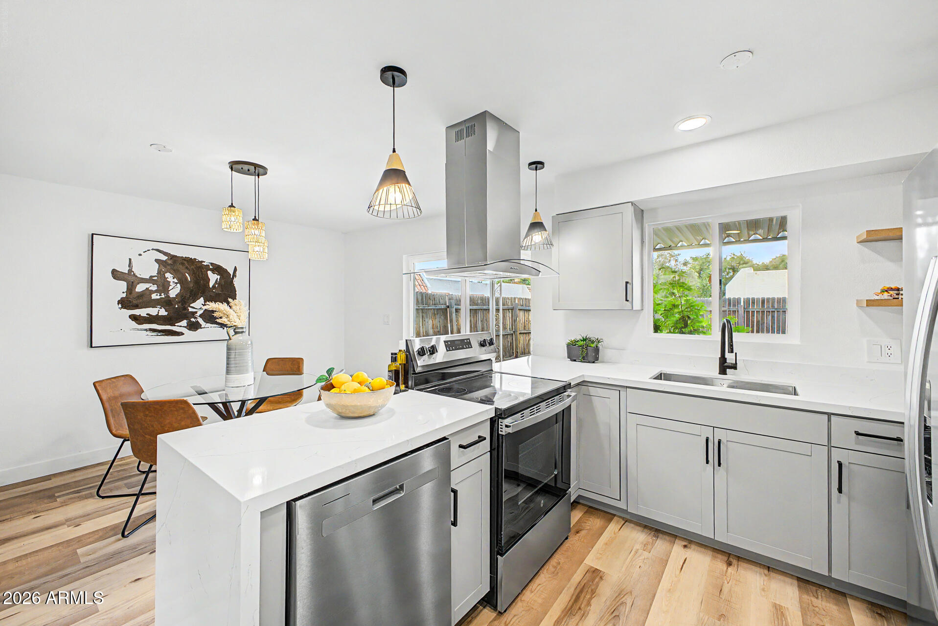 4650 W TUCKEY Lane, Glendale, AZ 85301