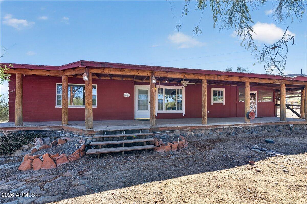 602 W CIRCLE MOUNTAIN Road, New River, AZ 85087
