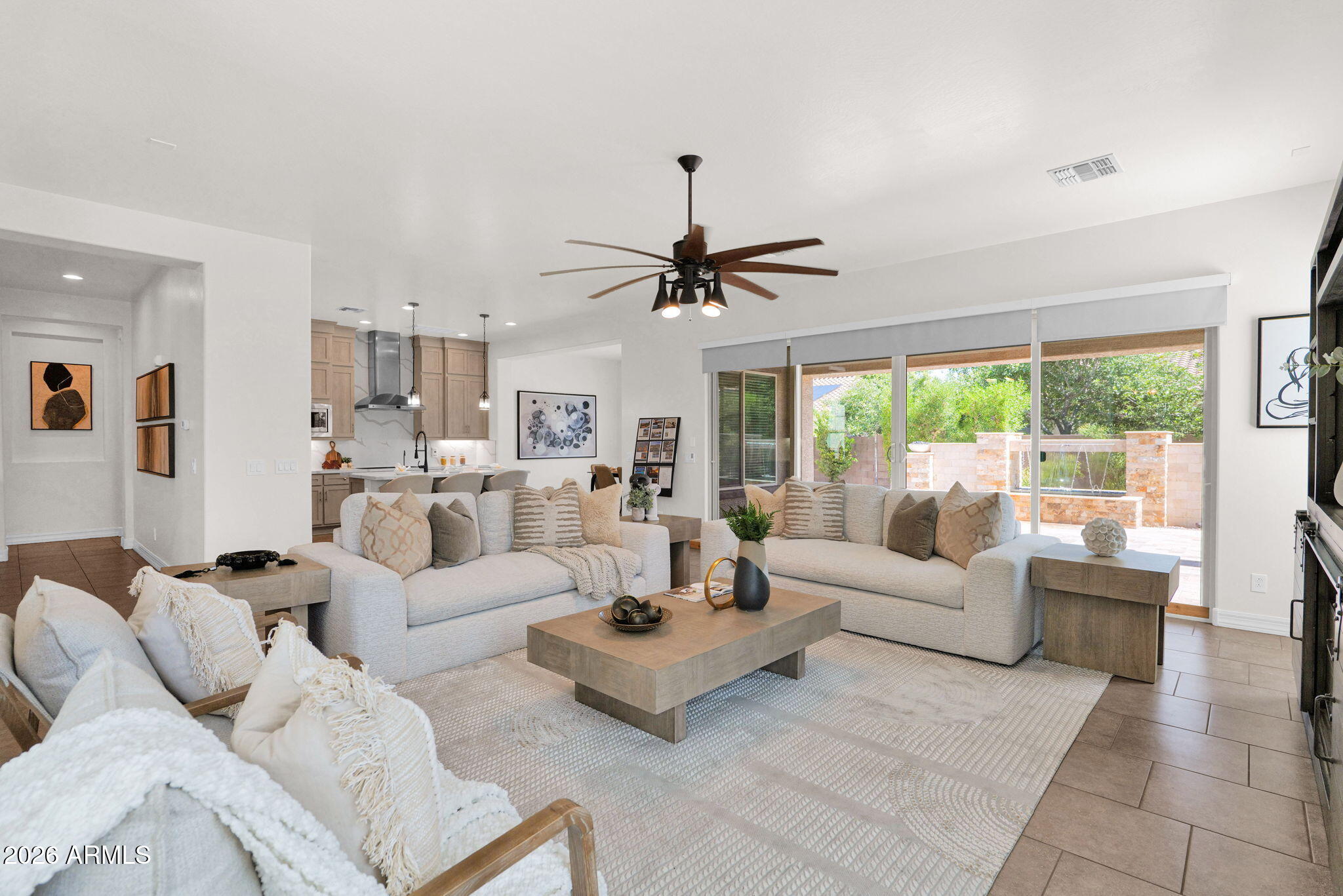 2282 E TOMAHAWK Drive, Gilbert, AZ 85298
