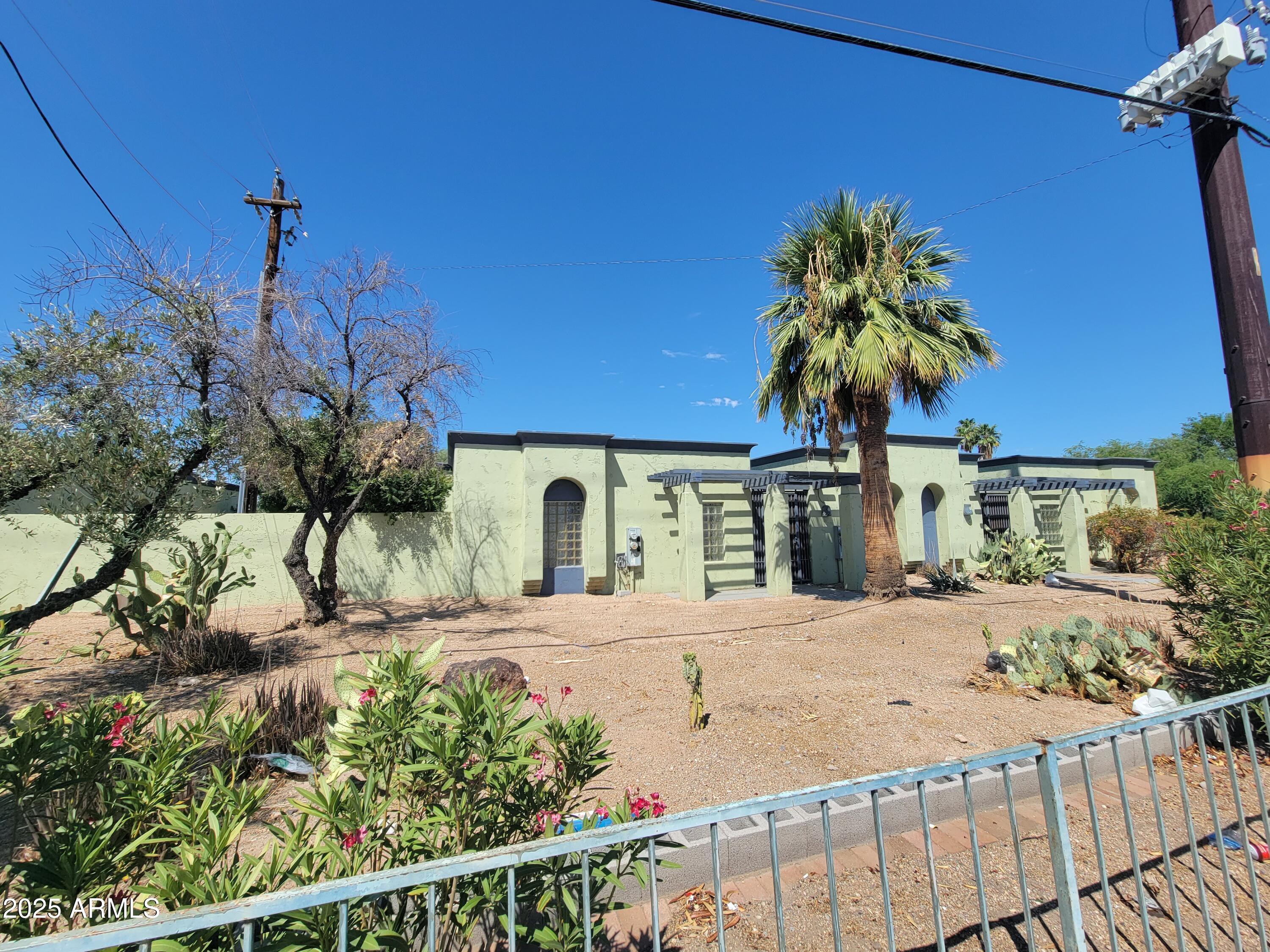 2302 N 36TH Street OFC, Phoenix, AZ 85008