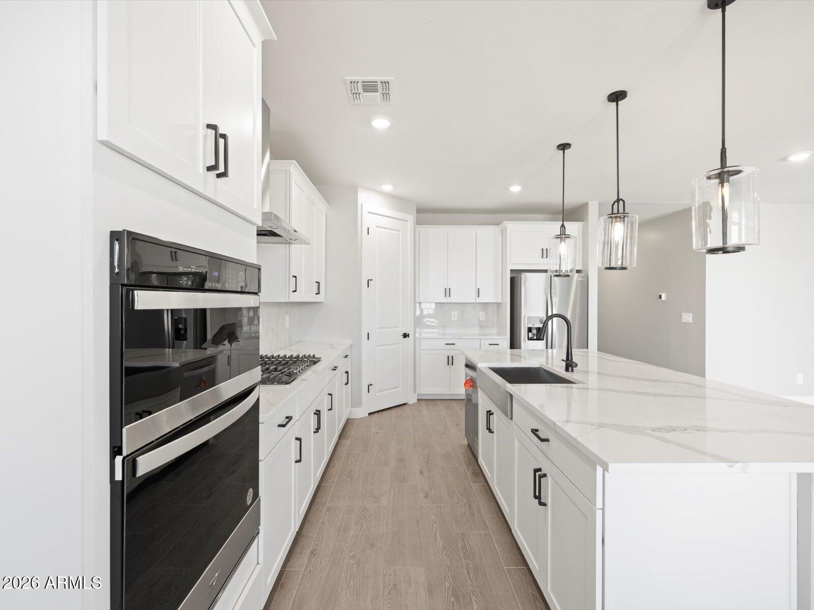 310 W FLATIRON Trail, Apache Junction, AZ 85120
