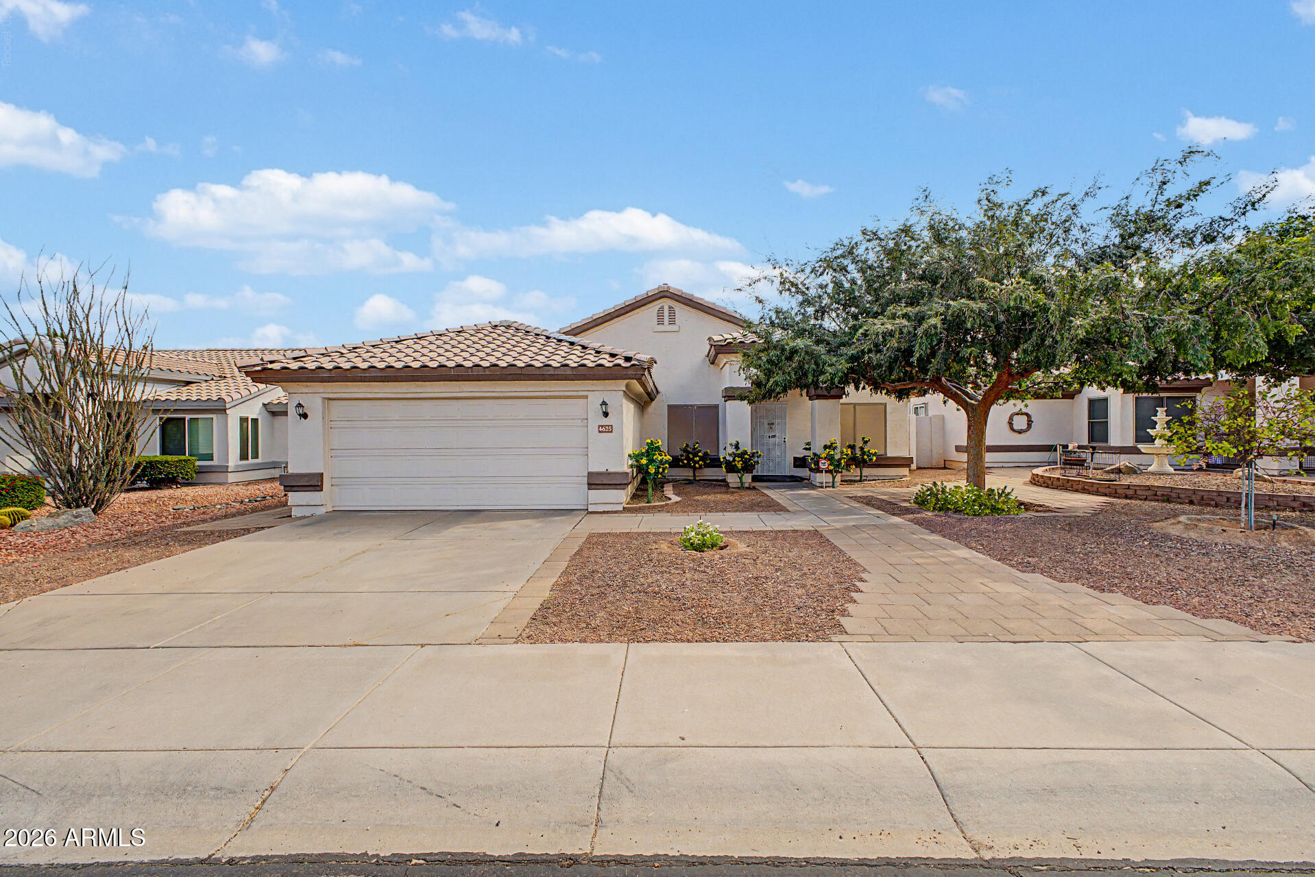 4625 E LAVENDER Lane, Phoenix, AZ 85044