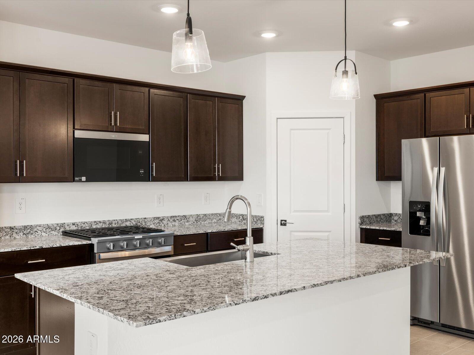 17848 W WASHINGTON Street, Goodyear, AZ 85338