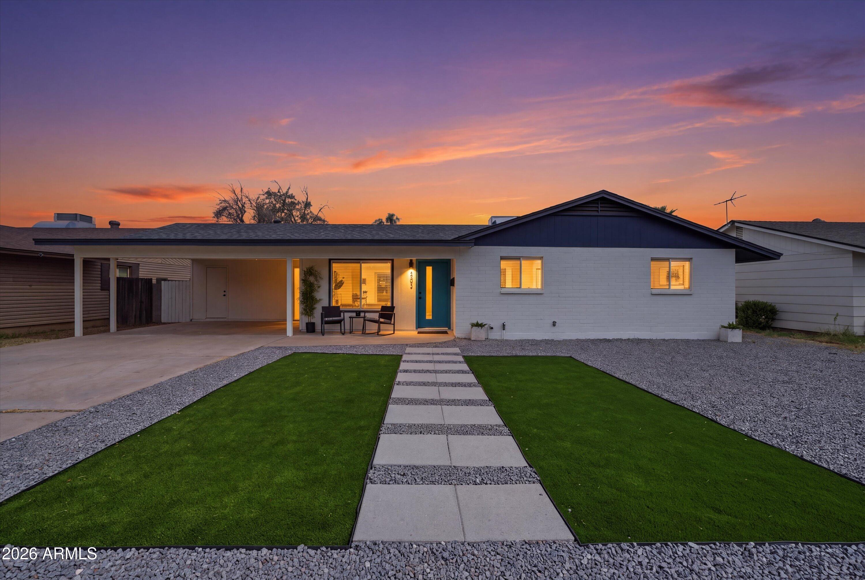 2302 E NISBET Road, Phoenix, AZ 85022