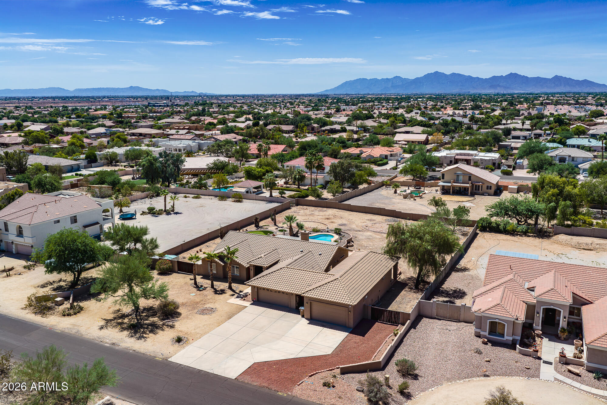 12817 W SAN MIGUEL Avenue, Litchfield Park, AZ 85340