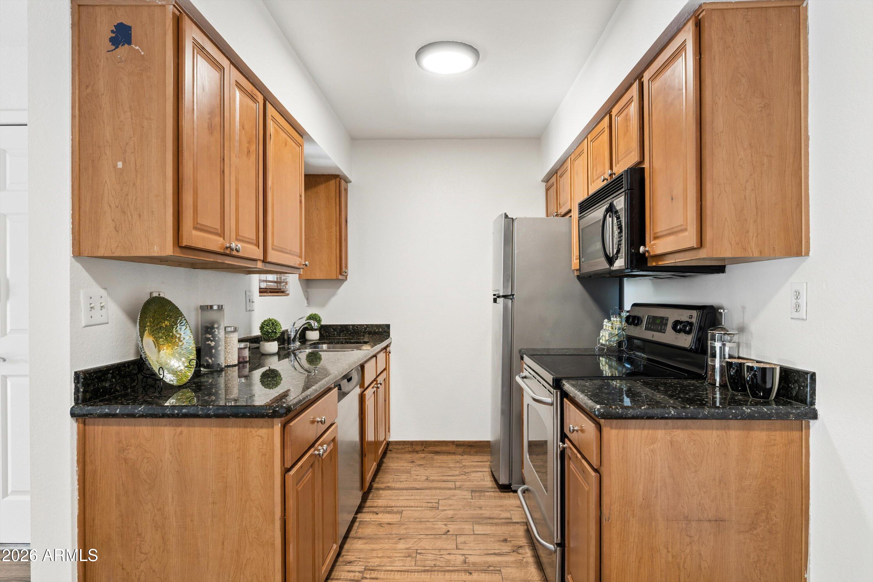 5877 N GRANITE REEF Road 1124, Scottsdale, AZ 85250