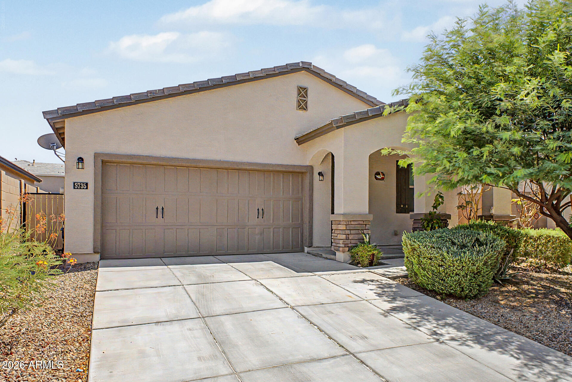 5735 W JONES Avenue, Phoenix, AZ 85043