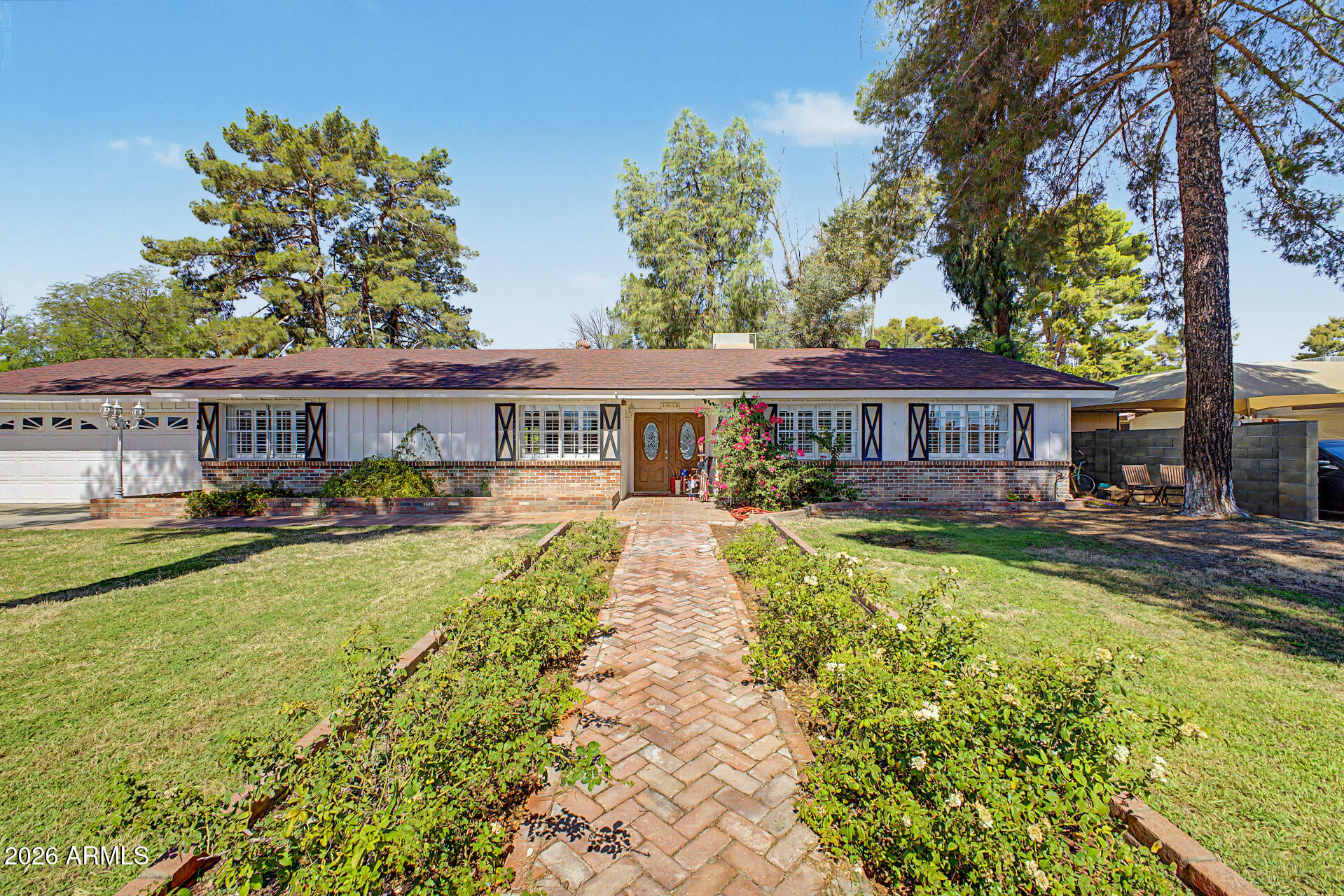 1518 N 24TH Street, Mesa, AZ 85213
