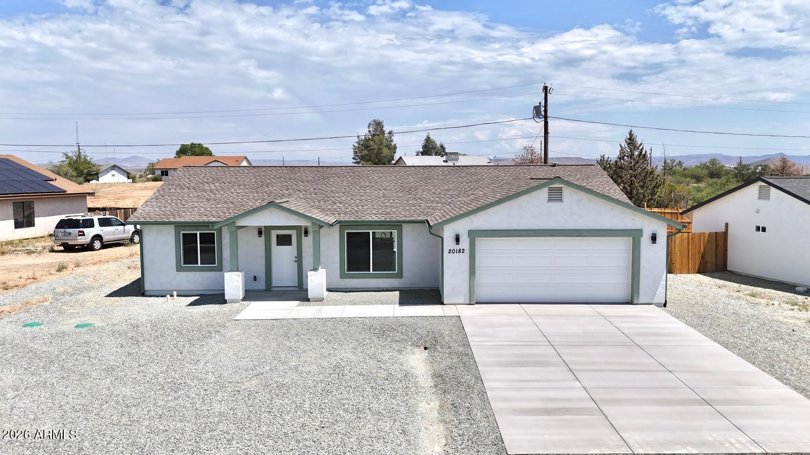 20182 E Mesa Verde Road, Mayer, AZ 86333