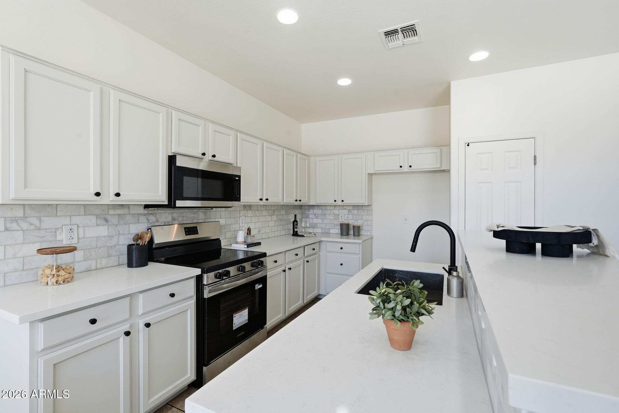 437 S 163RD Lane, Goodyear, AZ 85338