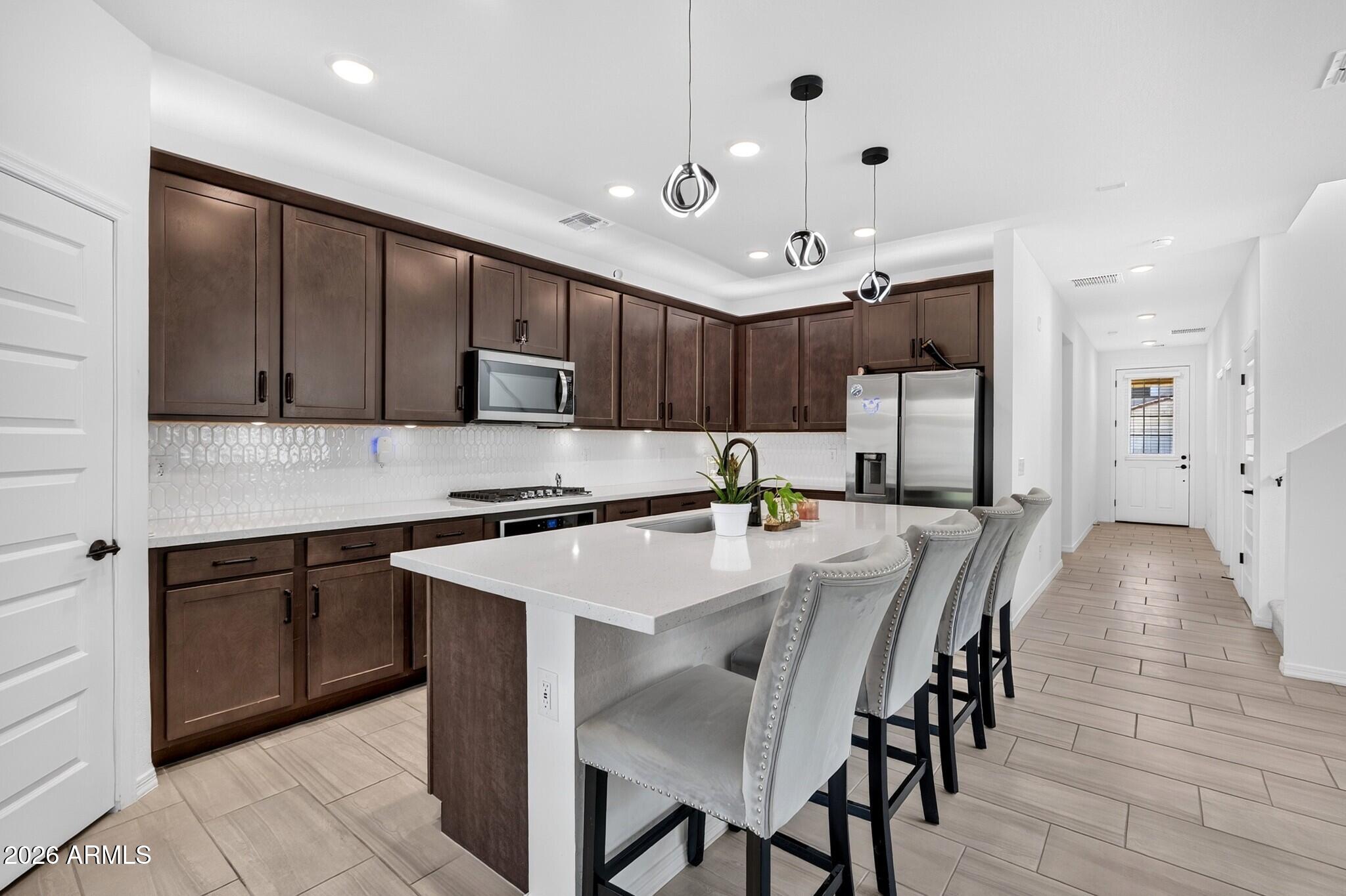 4381 W MOUNTAIN LAURAL Drive, San Tan Valley, AZ 85144
