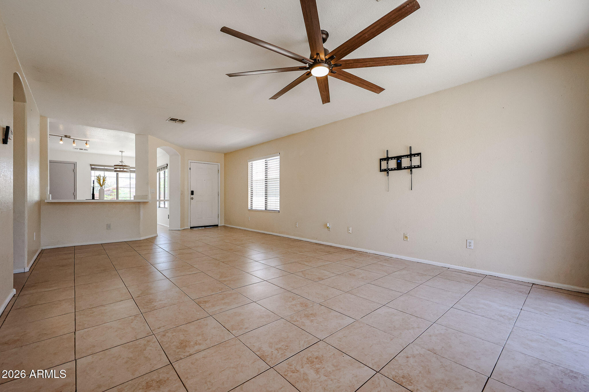 1098 E NARDINI Street, San Tan Valley, AZ 85140