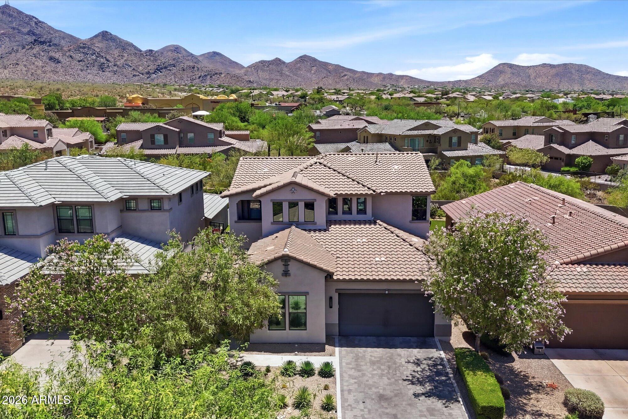 10019 E Hillside Drive E, Scottsdale, AZ 85255