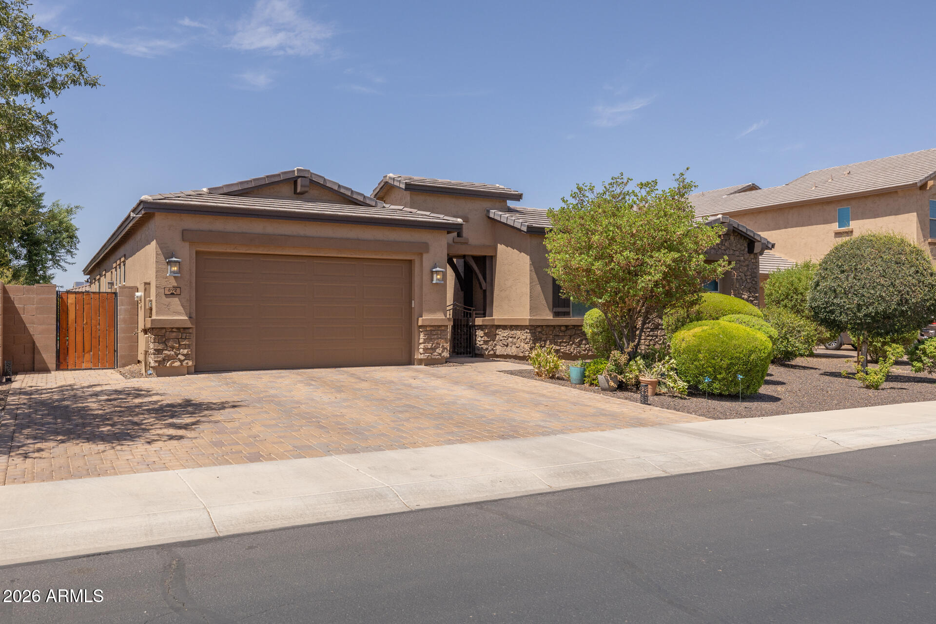 892 E HAMPTON Lane, Gilbert, AZ 85295