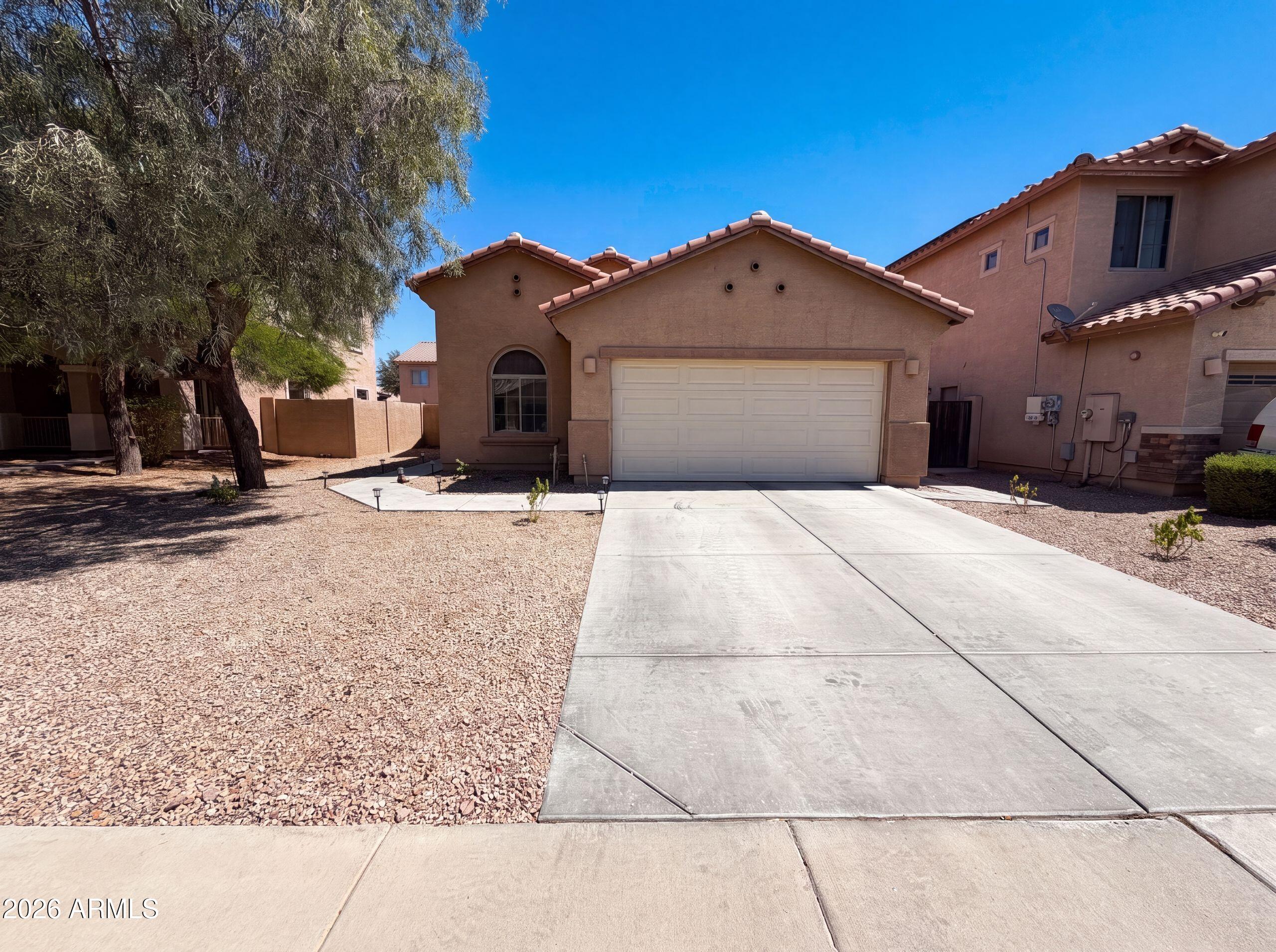 934 E OVERLIN Lane, Avondale, AZ 85323