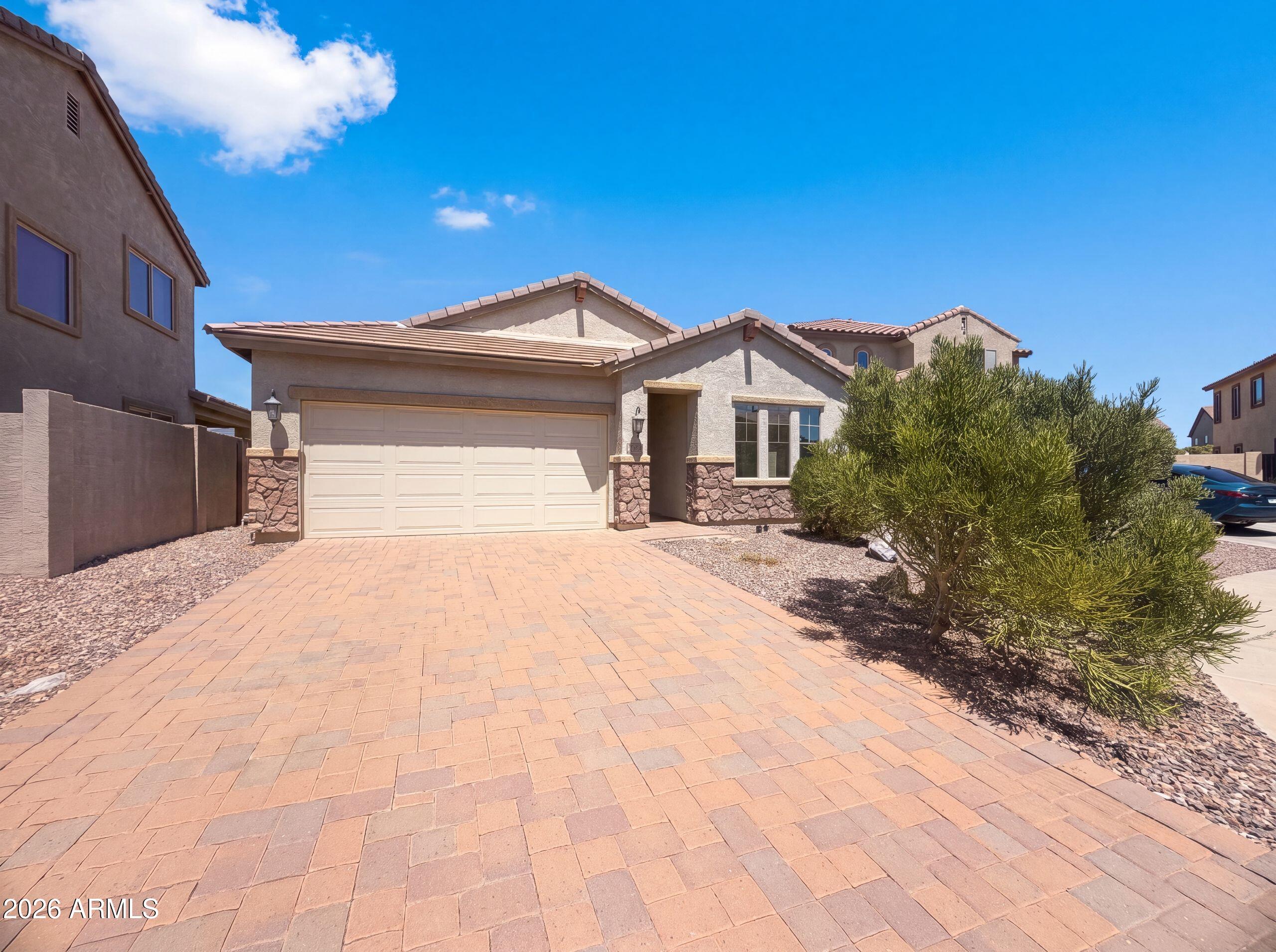 28321 N CACTUS FLOWER Circle, San Tan Valley, AZ 85143