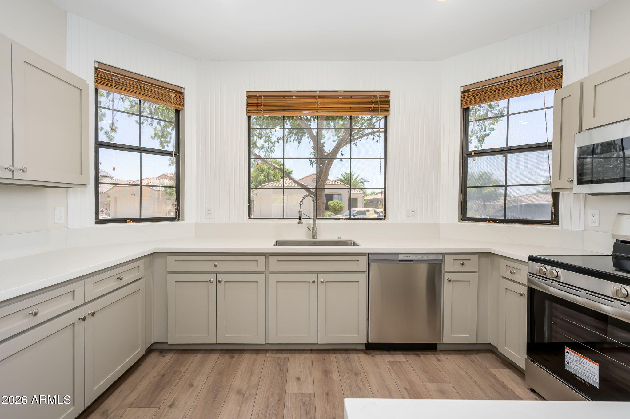 2126 W CAROL ANN Way, Phoenix, AZ 85023