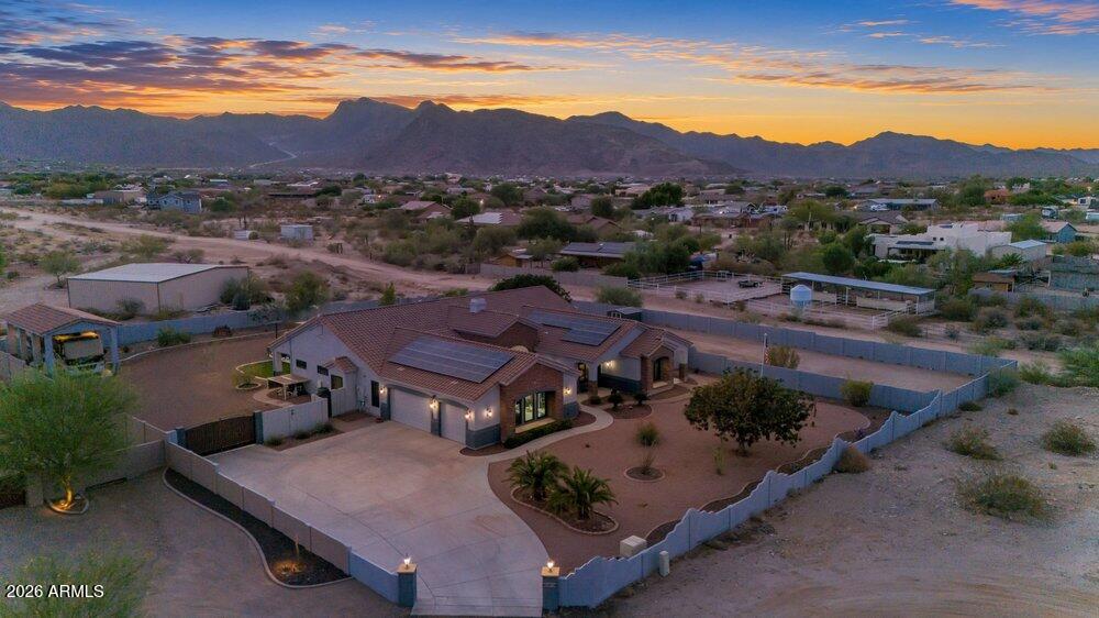 19738 W MARIPOSA Drive, Litchfield Park, AZ 85340