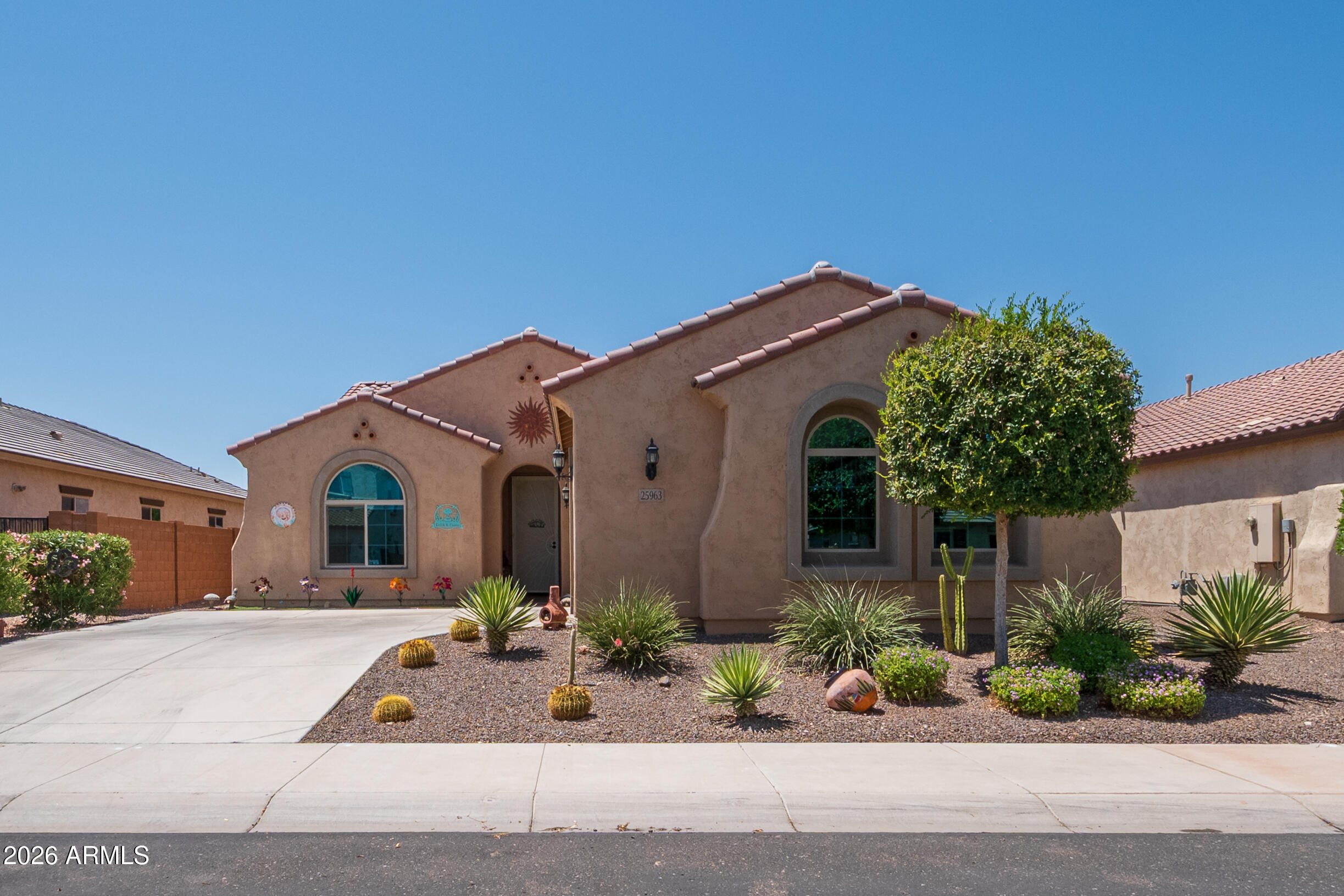 25963 W SEQUOIA Drive, Buckeye, AZ 85396