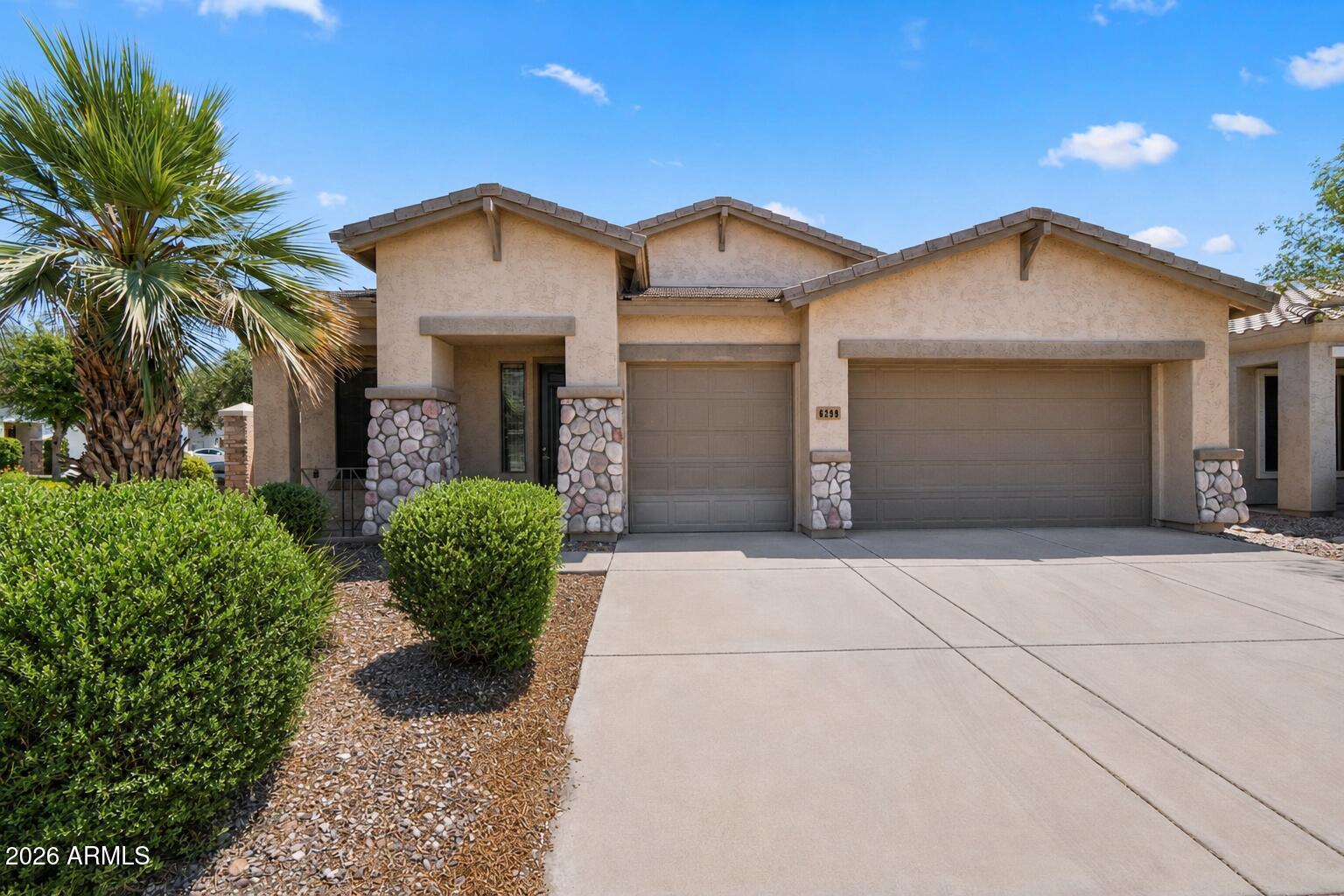 6229 S Moccasin Trail, Gilbert, AZ 85298