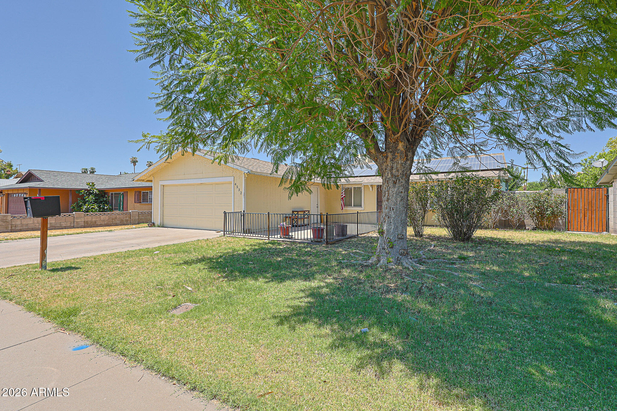 4532 W MONTEBELLO Avenue, Glendale, AZ 85301