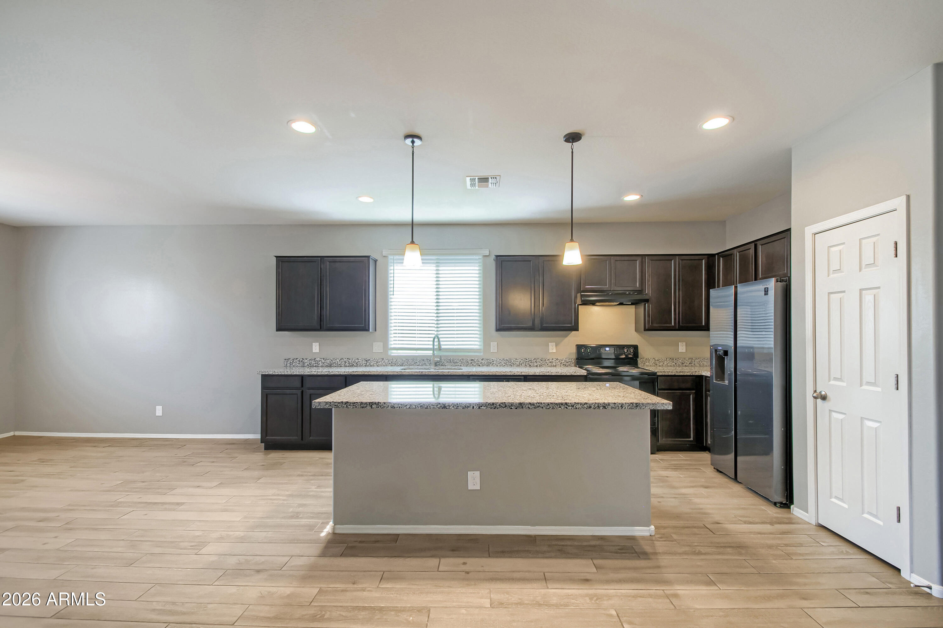 6926 W TOWNLEY Avenue, Peoria, AZ 85345