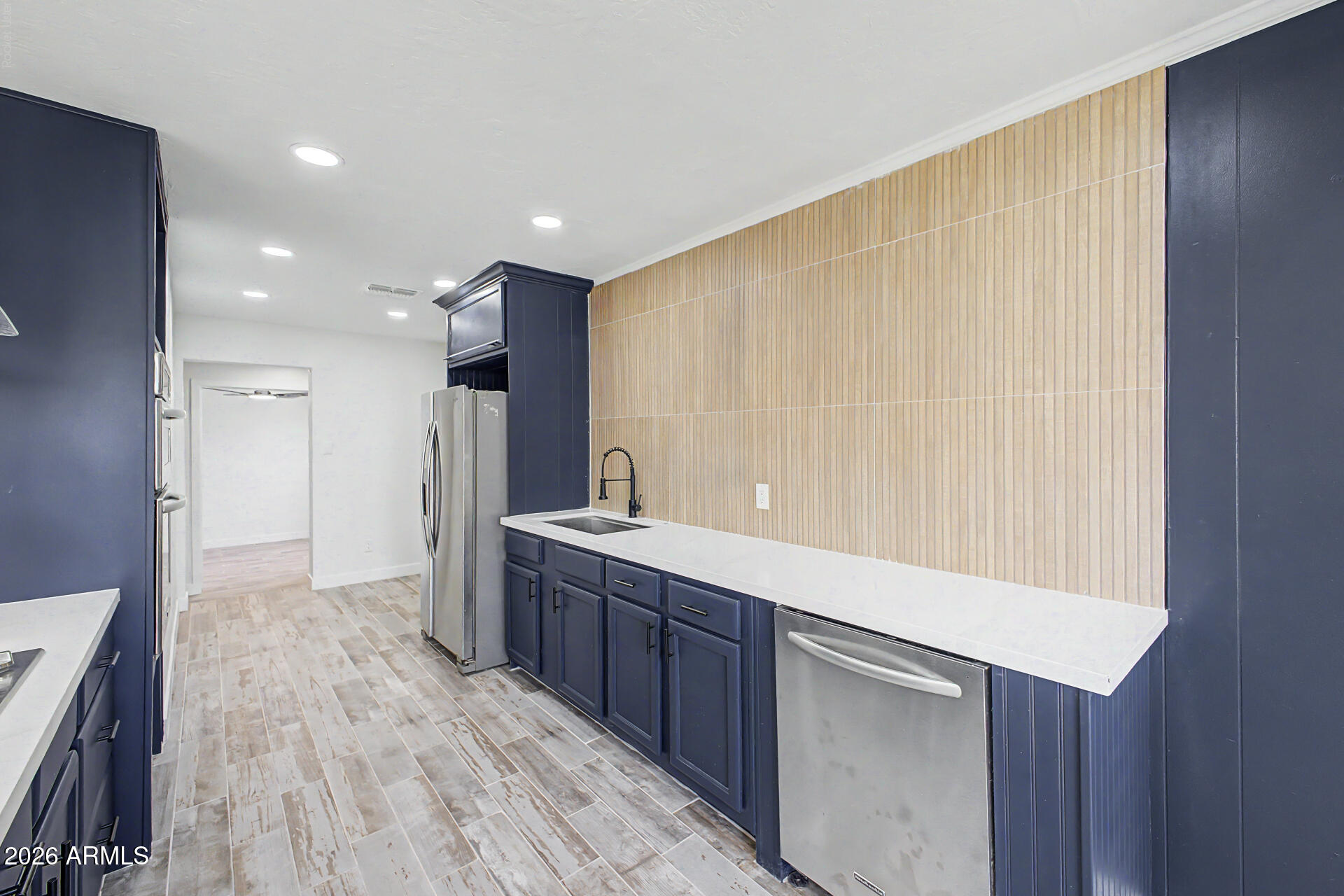 644 S LEWIS, Mesa, AZ 85210