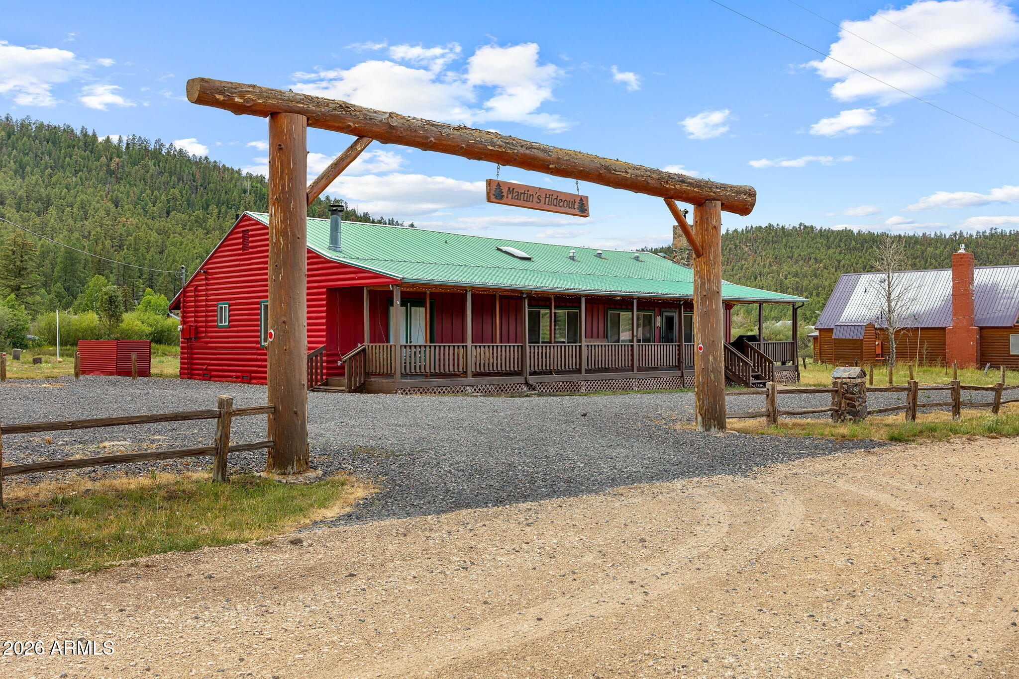 5 County Road 1000, Greer, AZ 85927