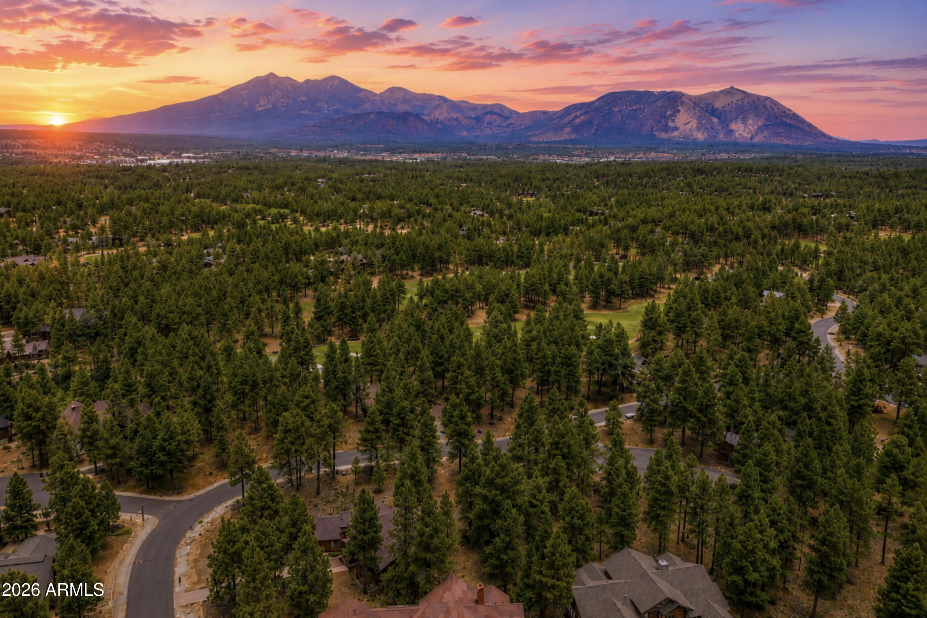 1939 E BARE OAK Loop 238, Flagstaff, AZ 86005