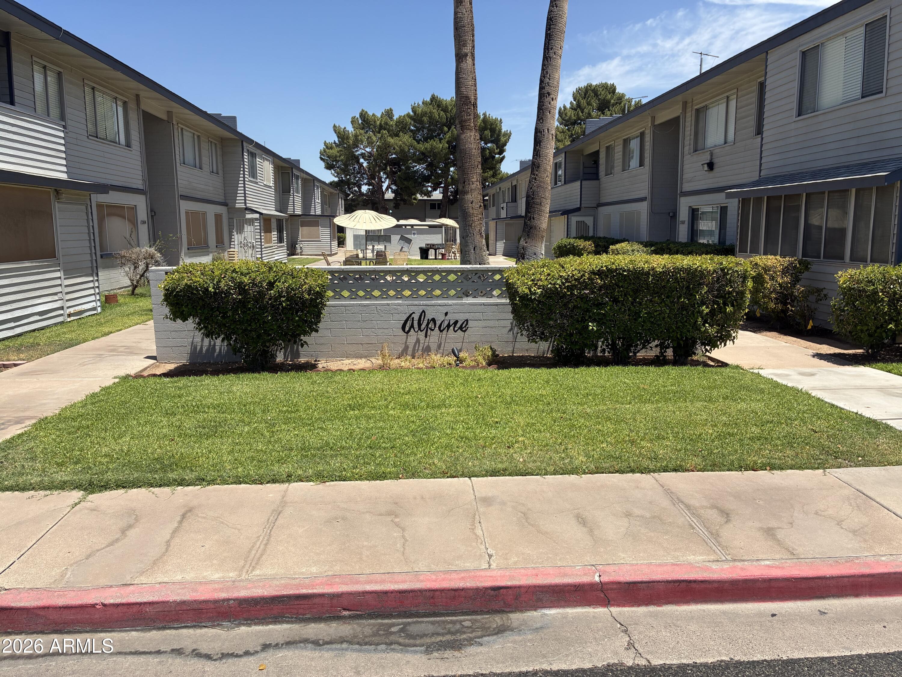 2551 W ROSE Lane A215, Phoenix, AZ 85017