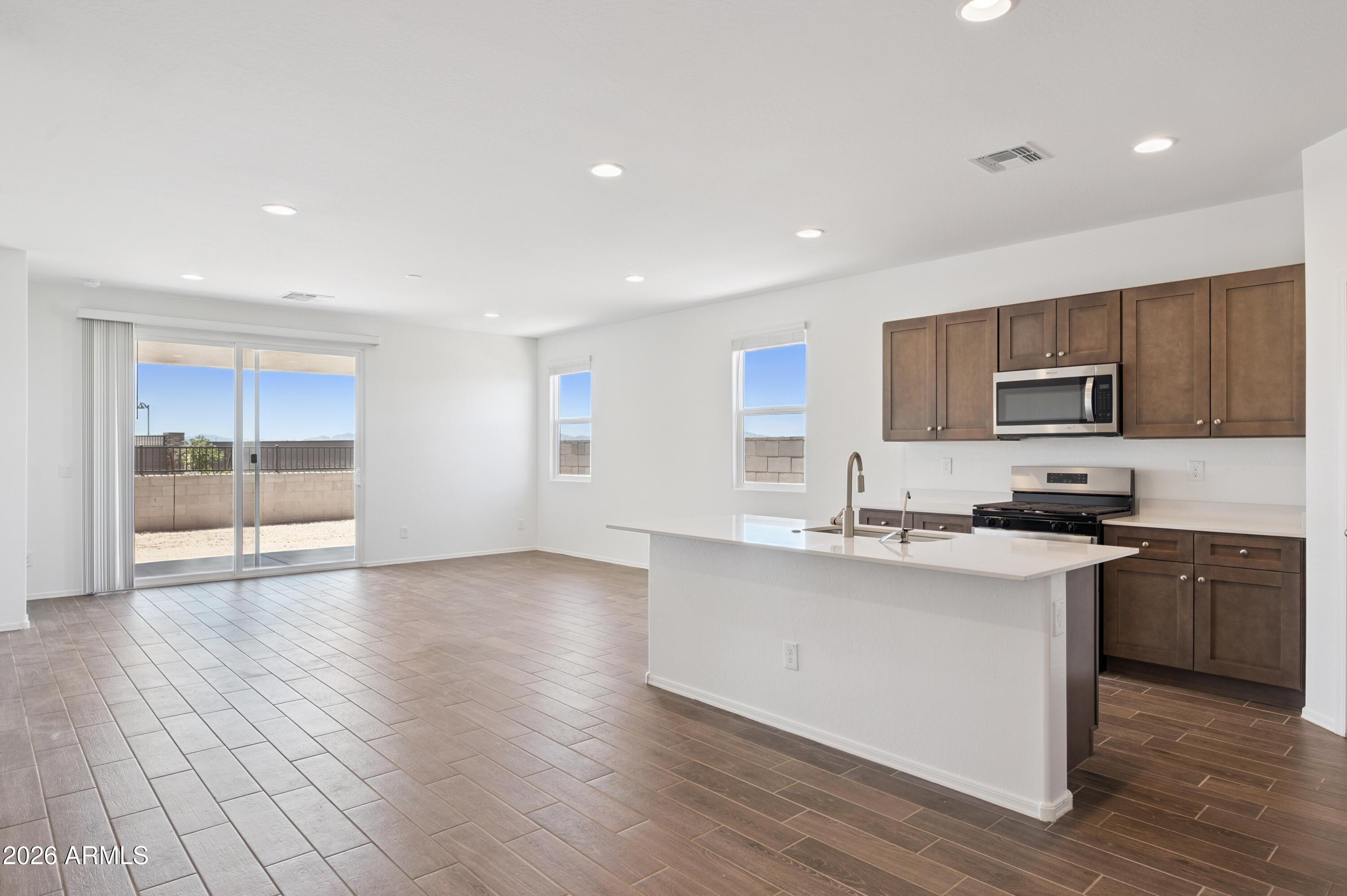 46523 W SKYLINE Drive, Maricopa, AZ 85139
