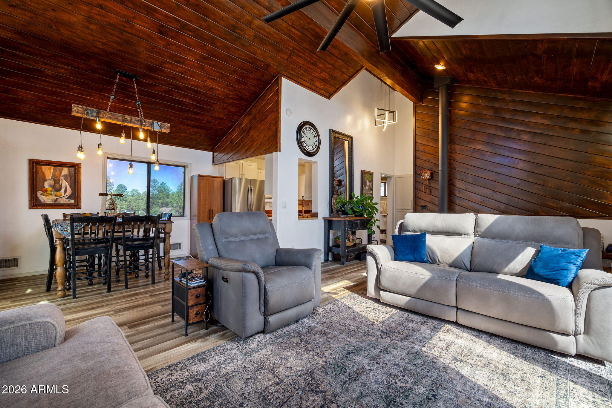 2266 SPITFIRE Circle, Overgaard, AZ 85933