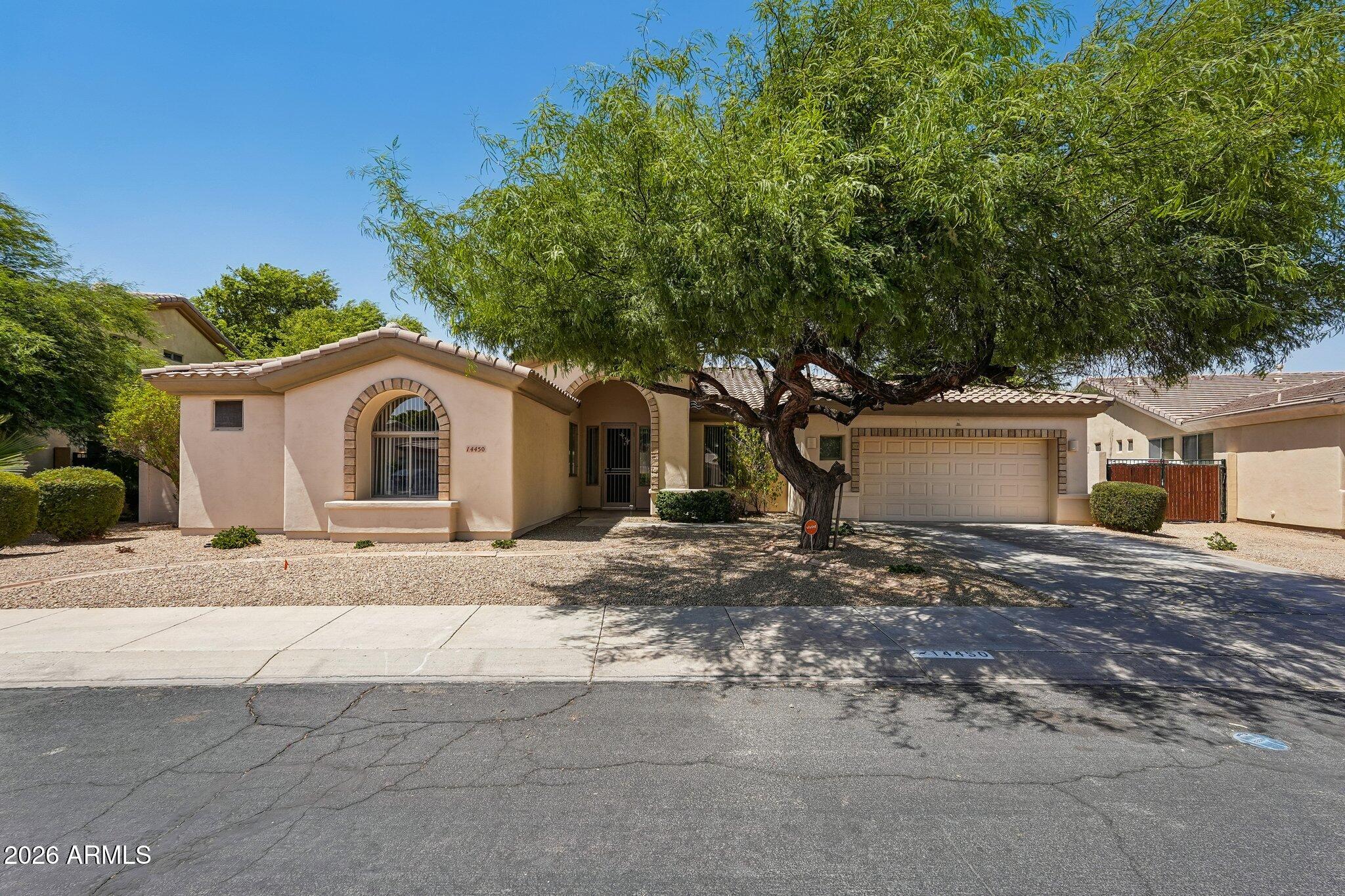 14450 W AVALON Drive, Goodyear, AZ 85395