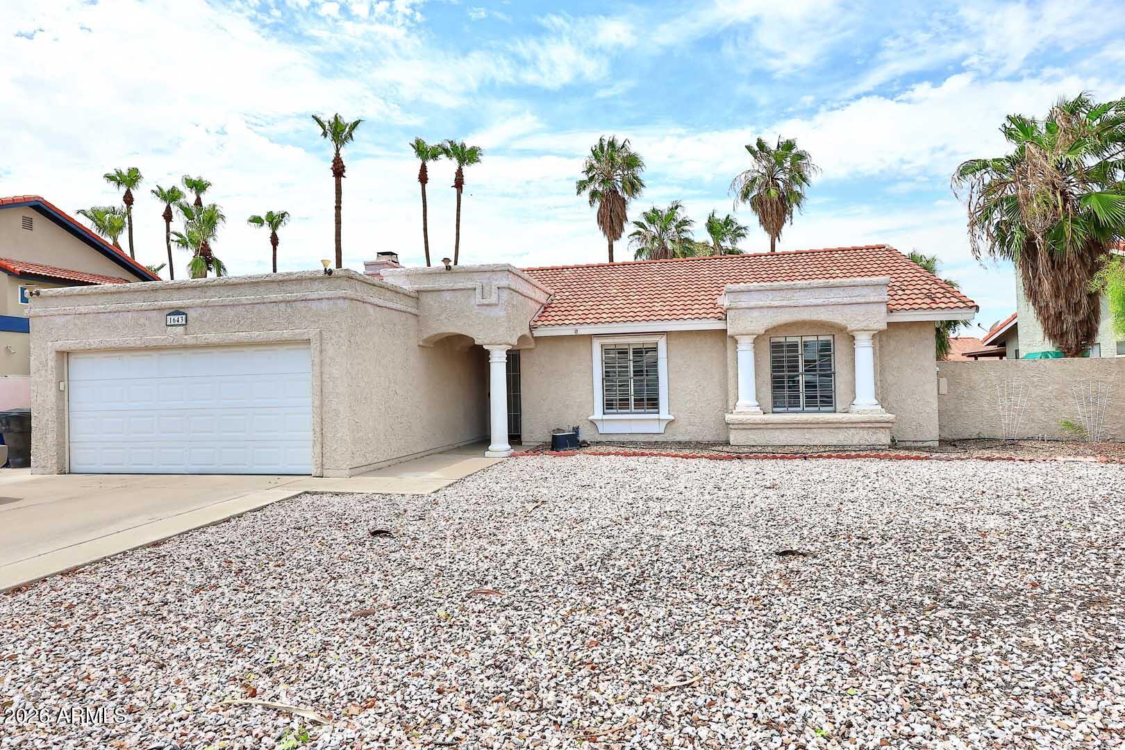 1643 E FAIRVIEW Street, Chandler, AZ 85225
