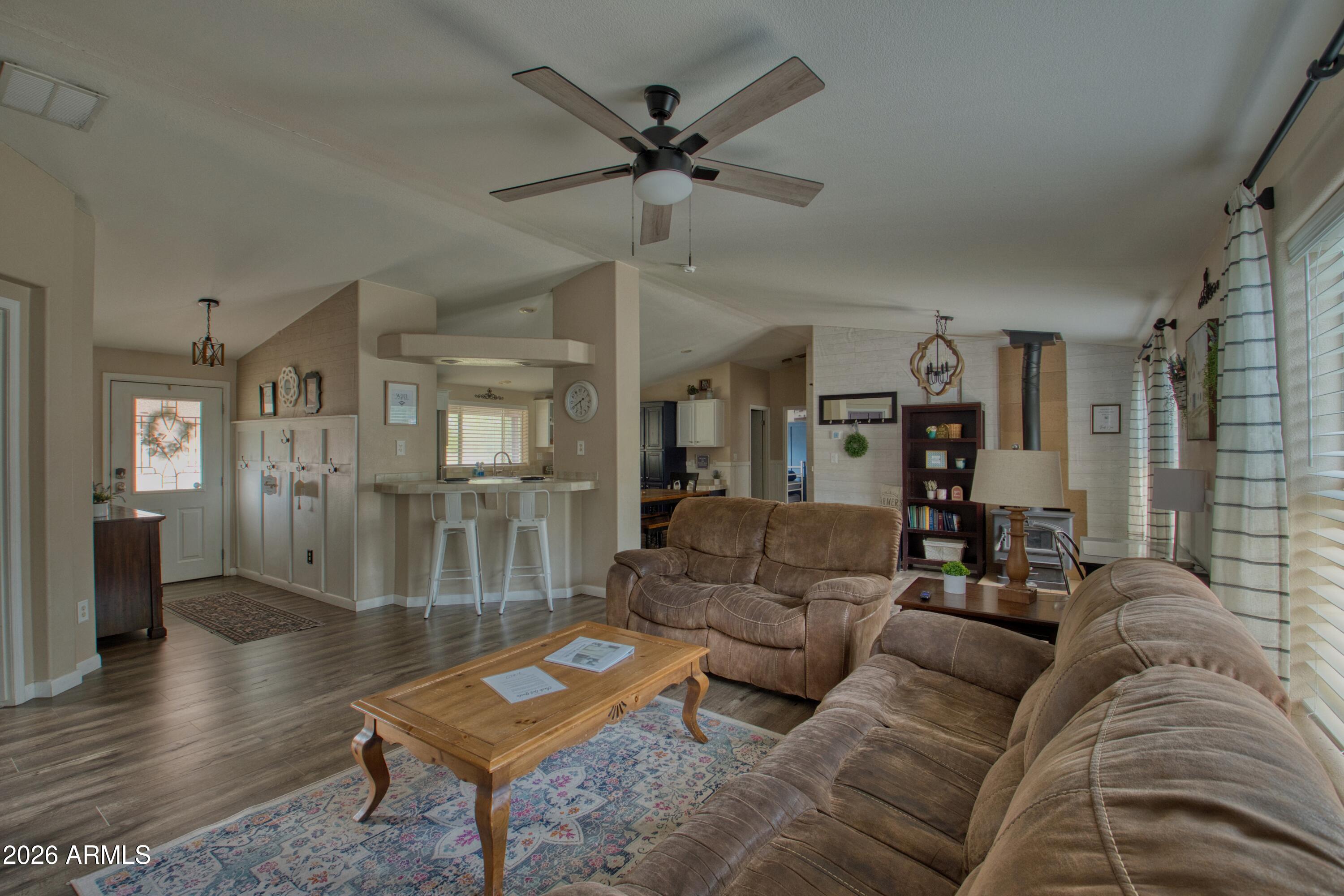 110 E 1ST Street N, St Johns, AZ 85936