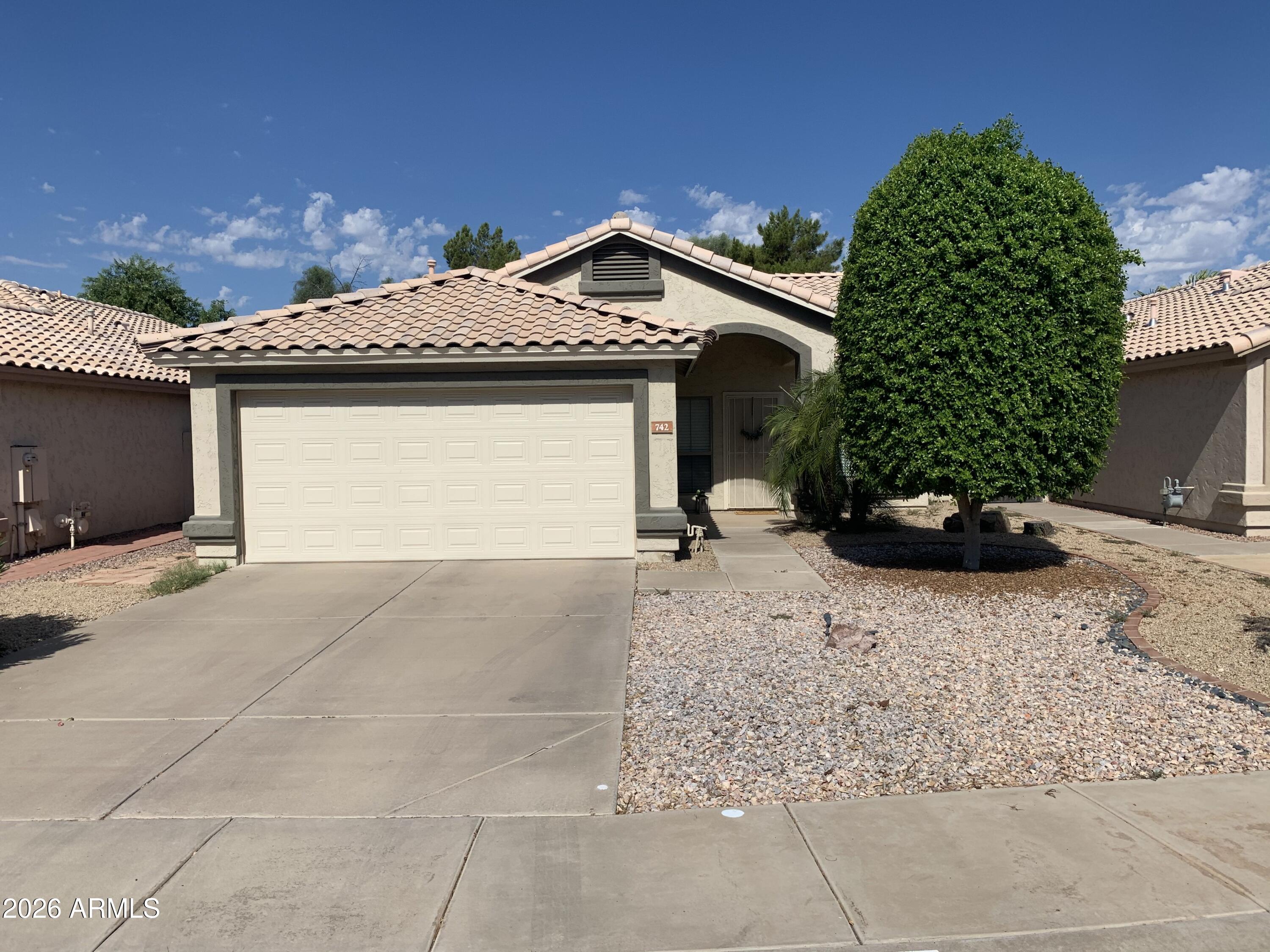 742 N HARMONY Avenue, Gilbert, AZ 85234