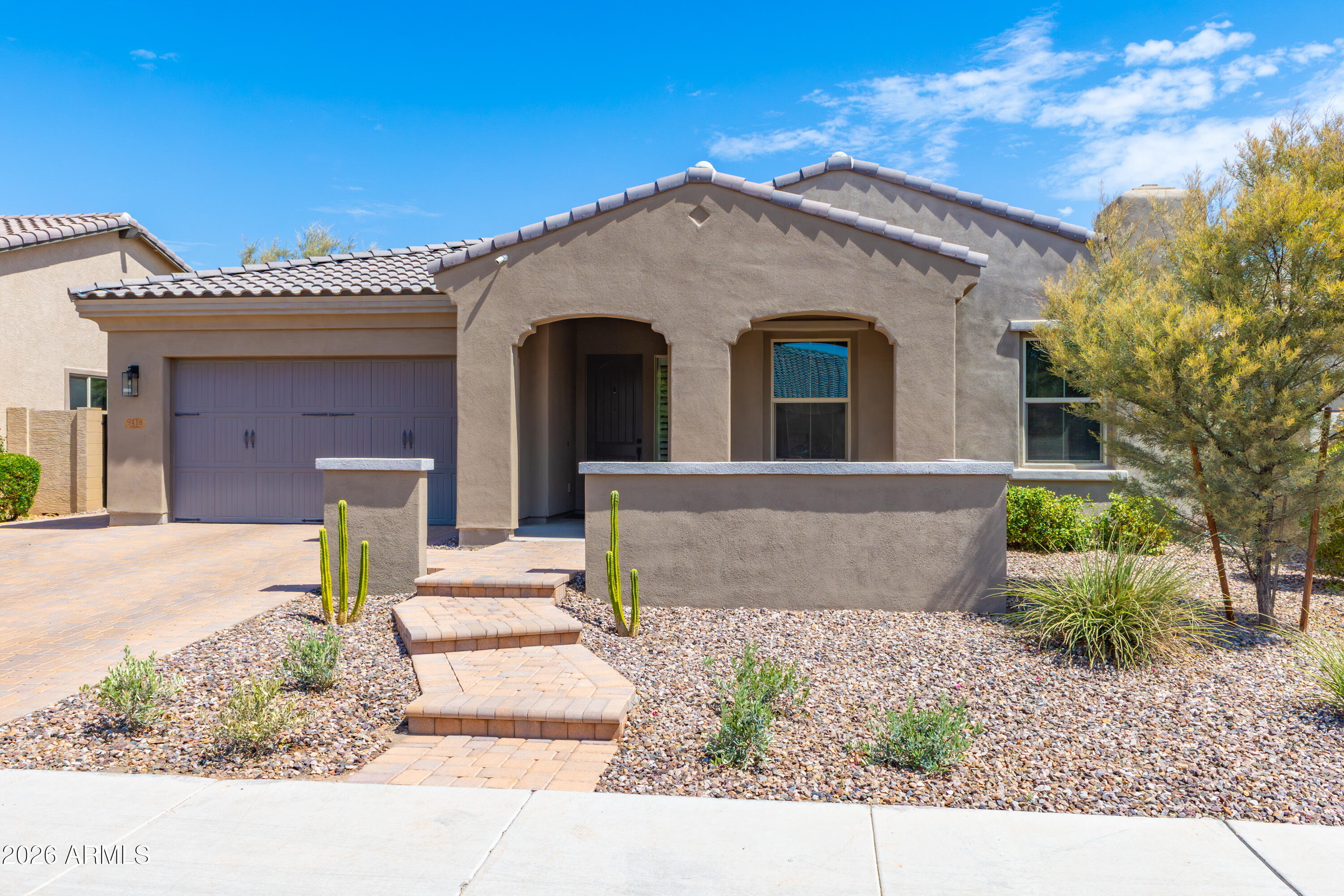 9416 W PARKSIDE Lane, Peoria, AZ 85383